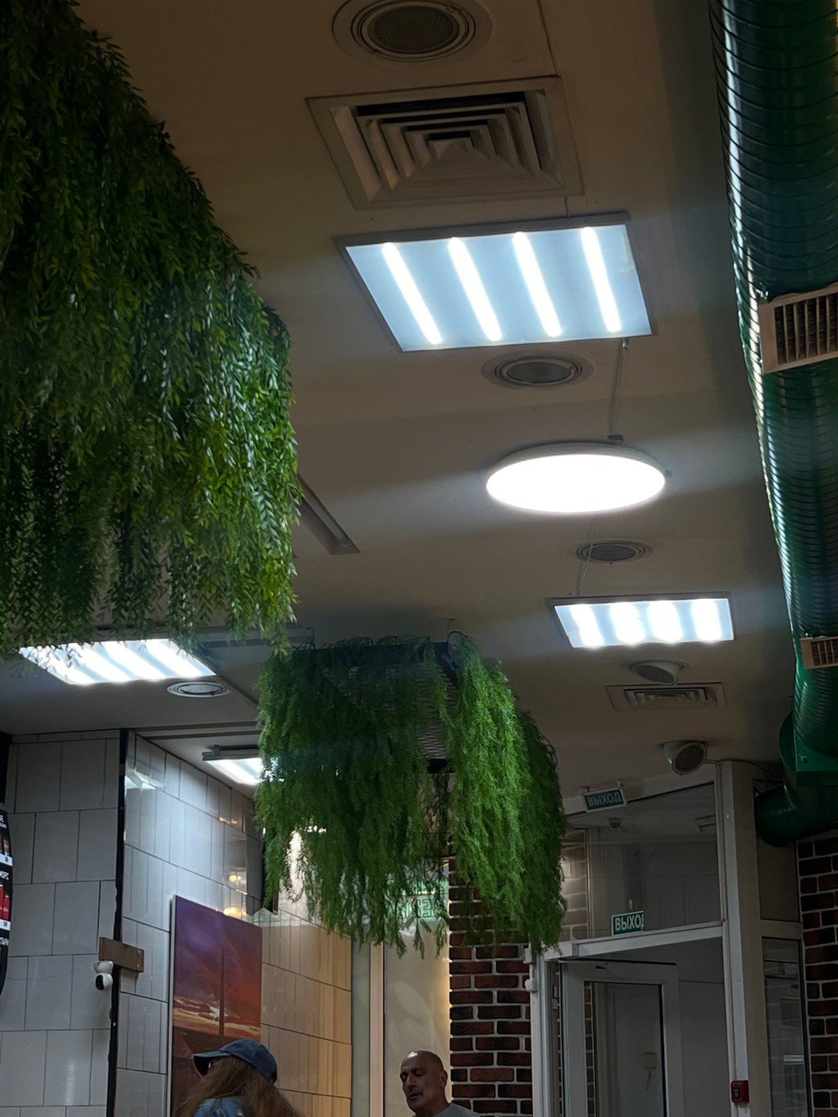 Evening life documented across Saint Petersburg cafes and streets