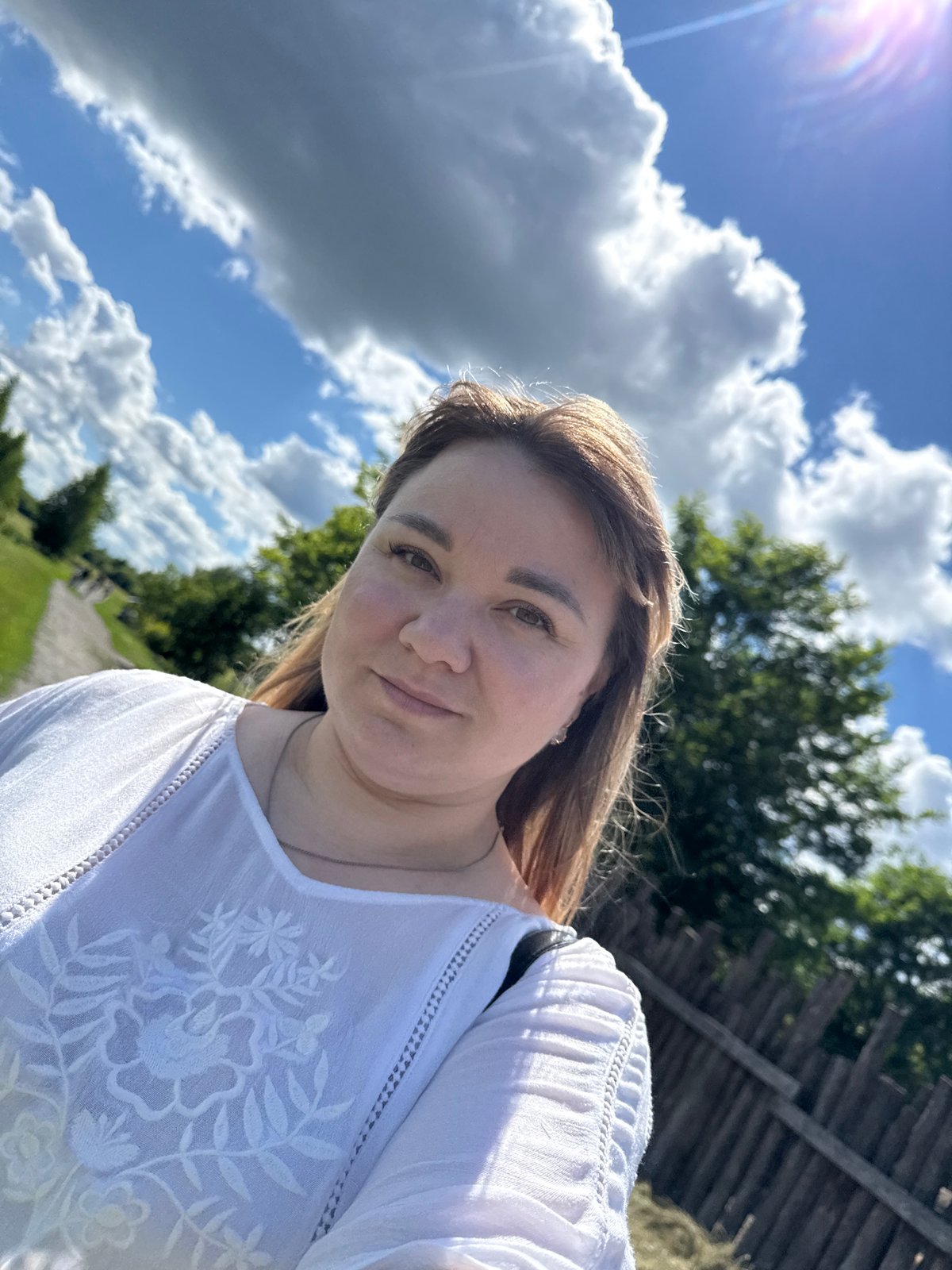 Sunny day out at Kotovo's park and zoo