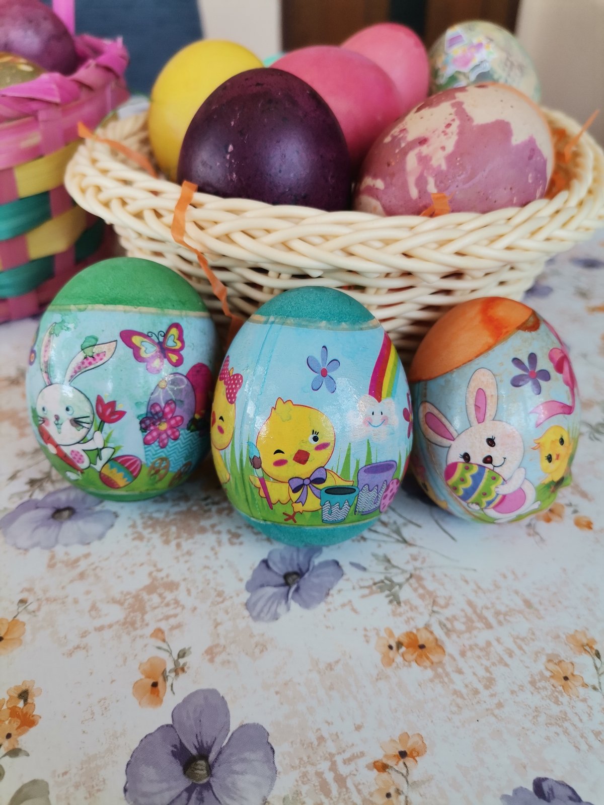 Easter egg displays observed in Obrochishte, Bulgaria