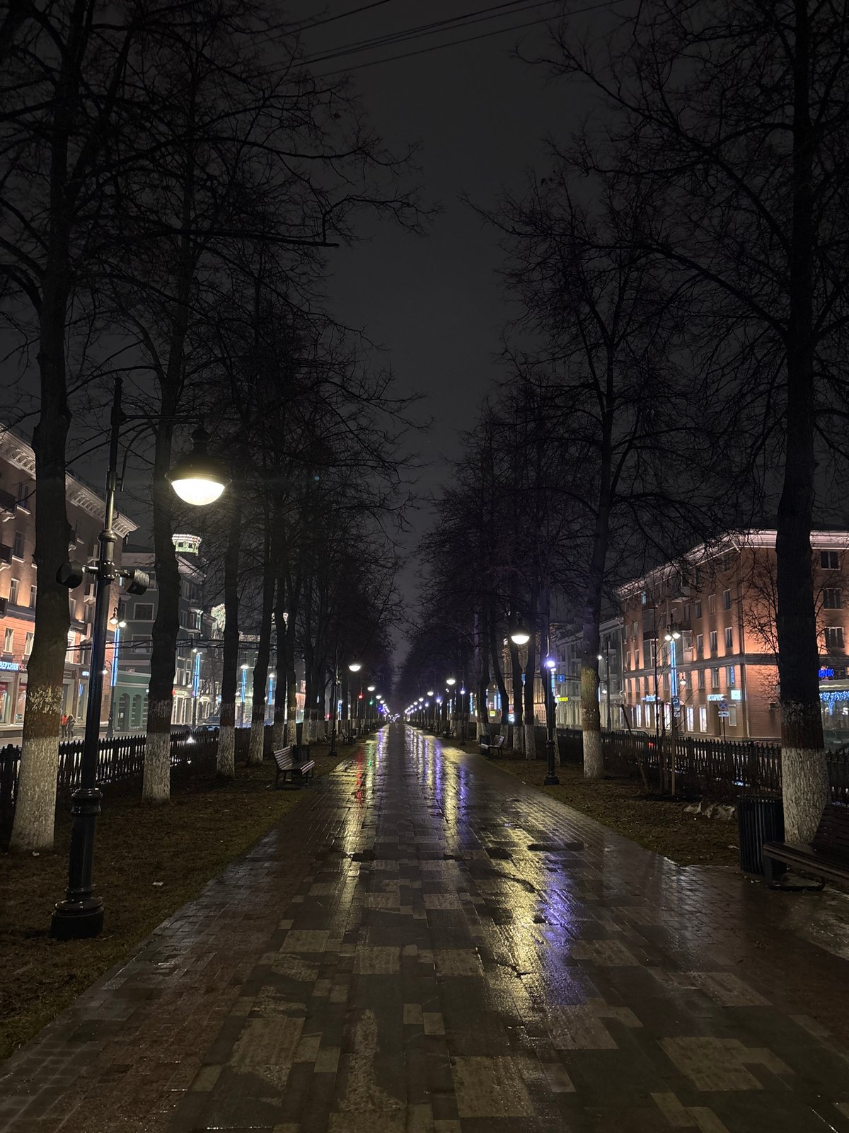 Evening walkway scene captured in Perm, Russia