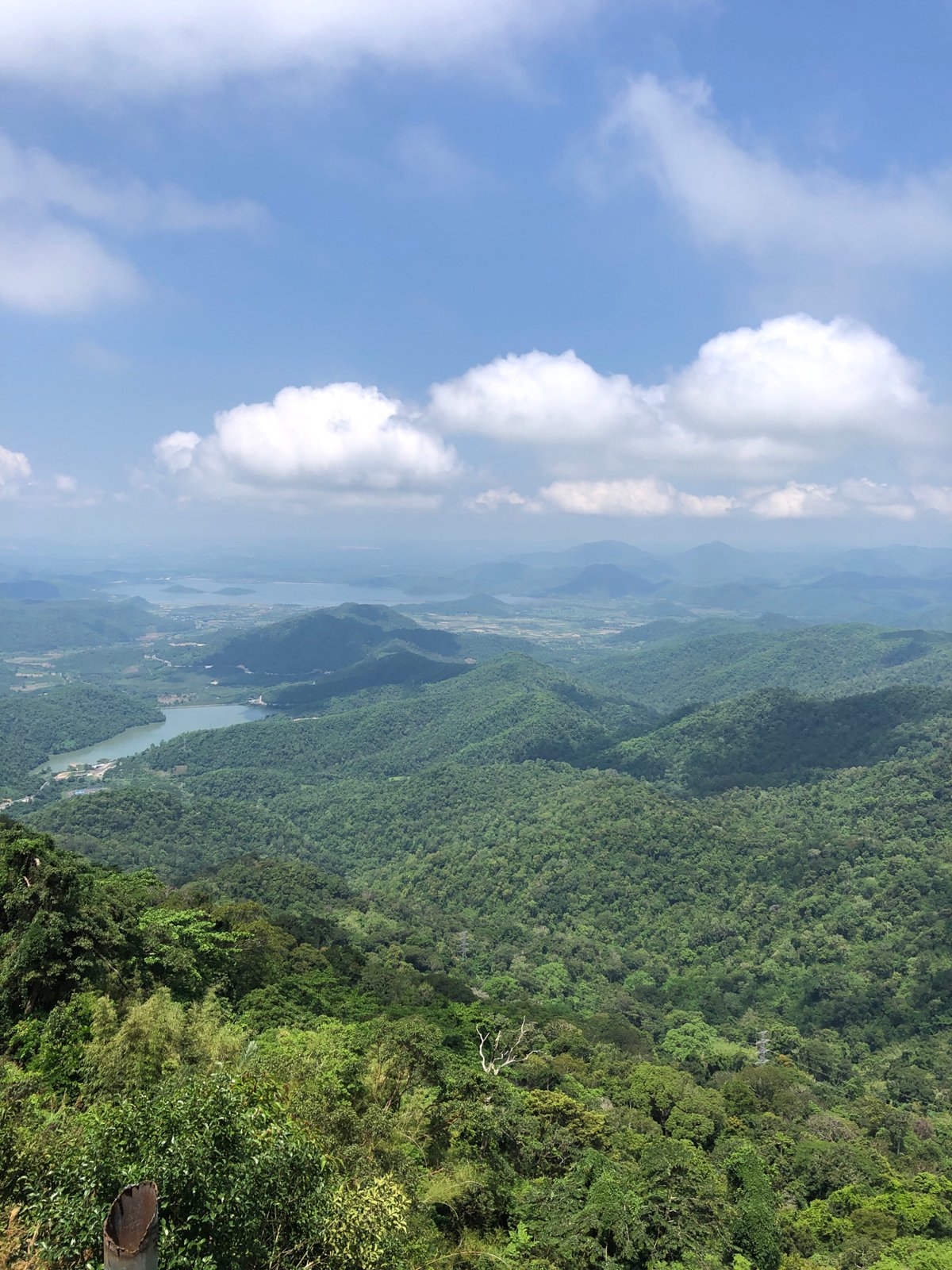 Mountain viewpoint stop in Nam Hải with lunch and local market