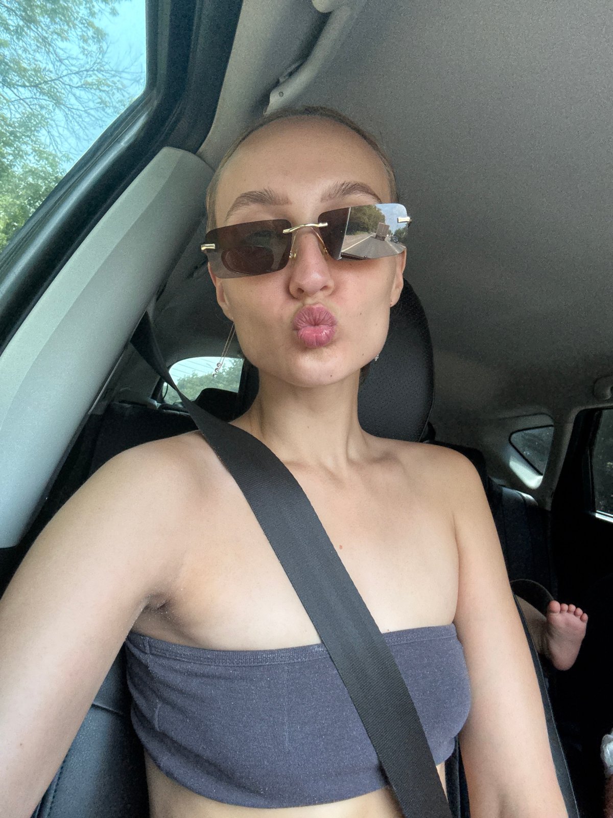 Sunny car selfies in Izhevsk, two up front