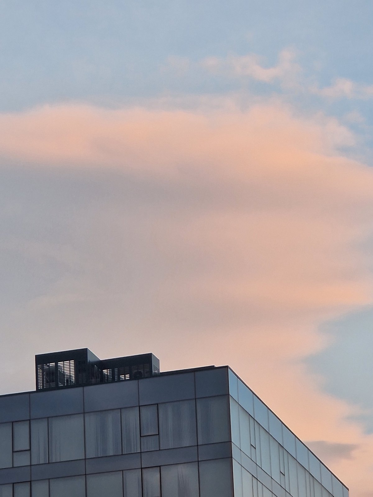 Spring urban scenes documented across metropolitan area Monday afternoon