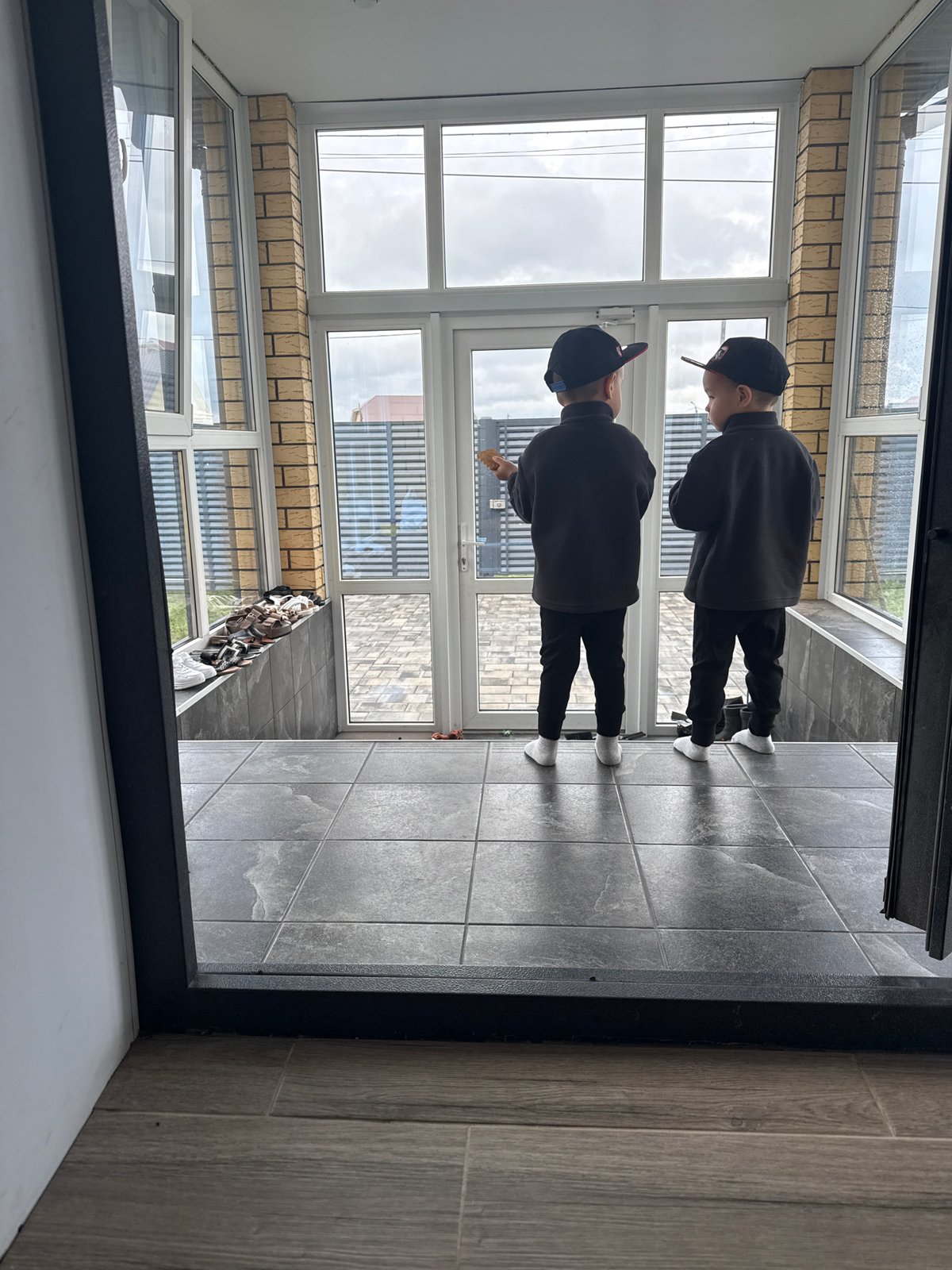 Quick outing in Нижнеяркеево — car ride and a stop inside
