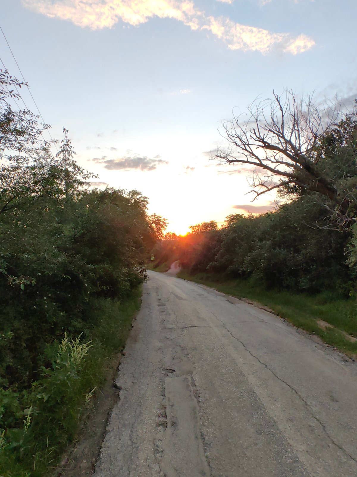 Sunset documentation session in Ukrainian village captures memorial visit