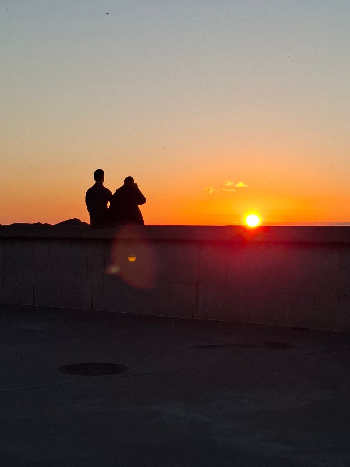 Sunset brings crowds to Tallinn's waterfront promenades