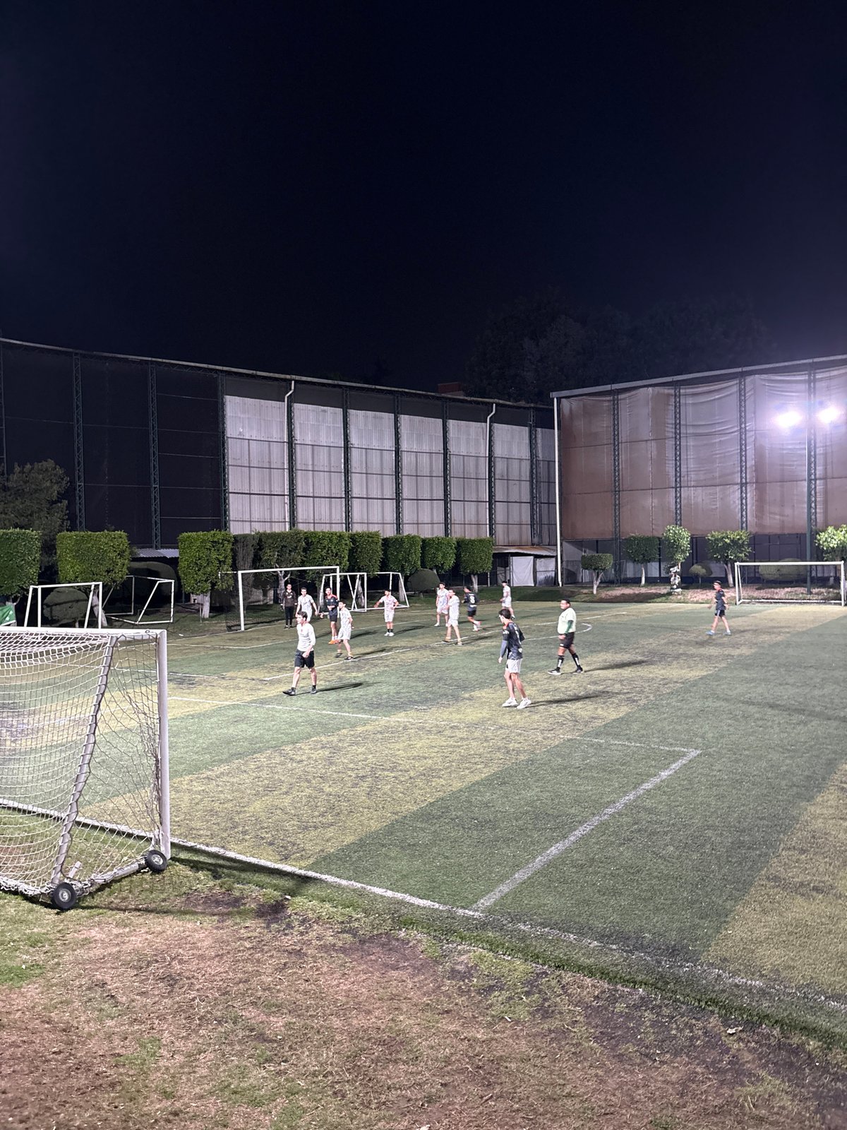 Night soccer training session observed in Huixquilucan de Degollado