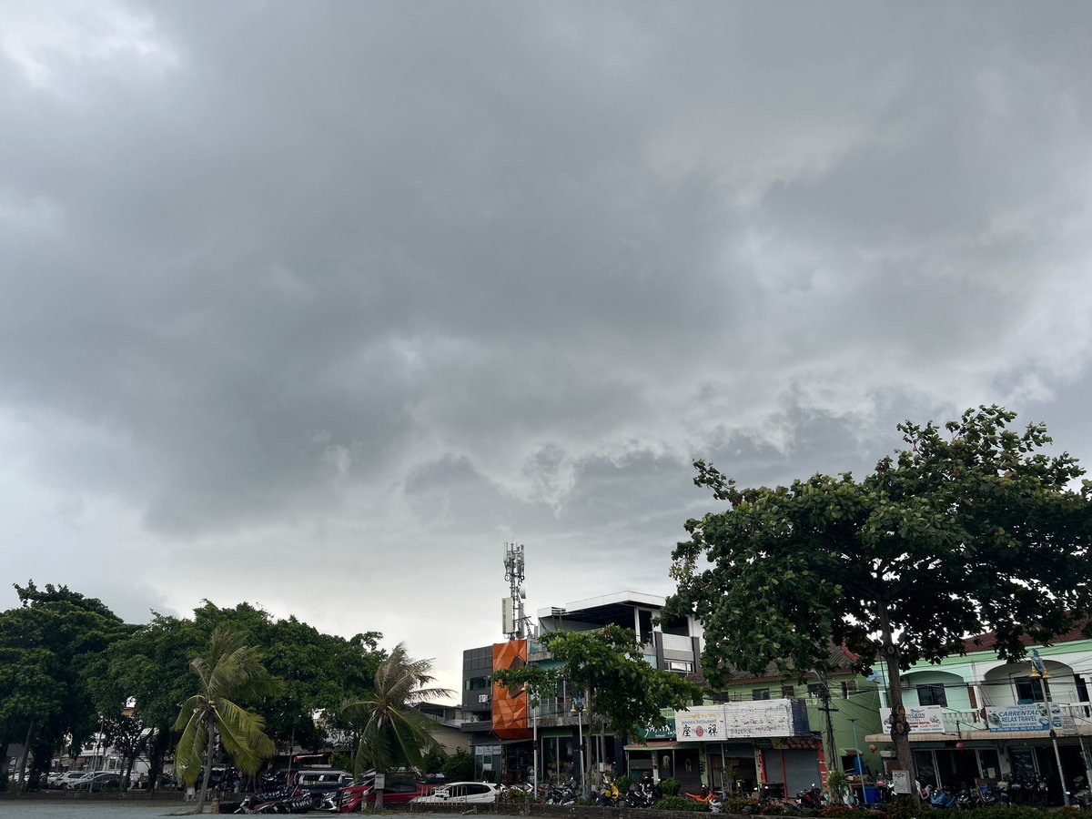 Rainy morning documented across Koh Phangan, Thailand tourist areas