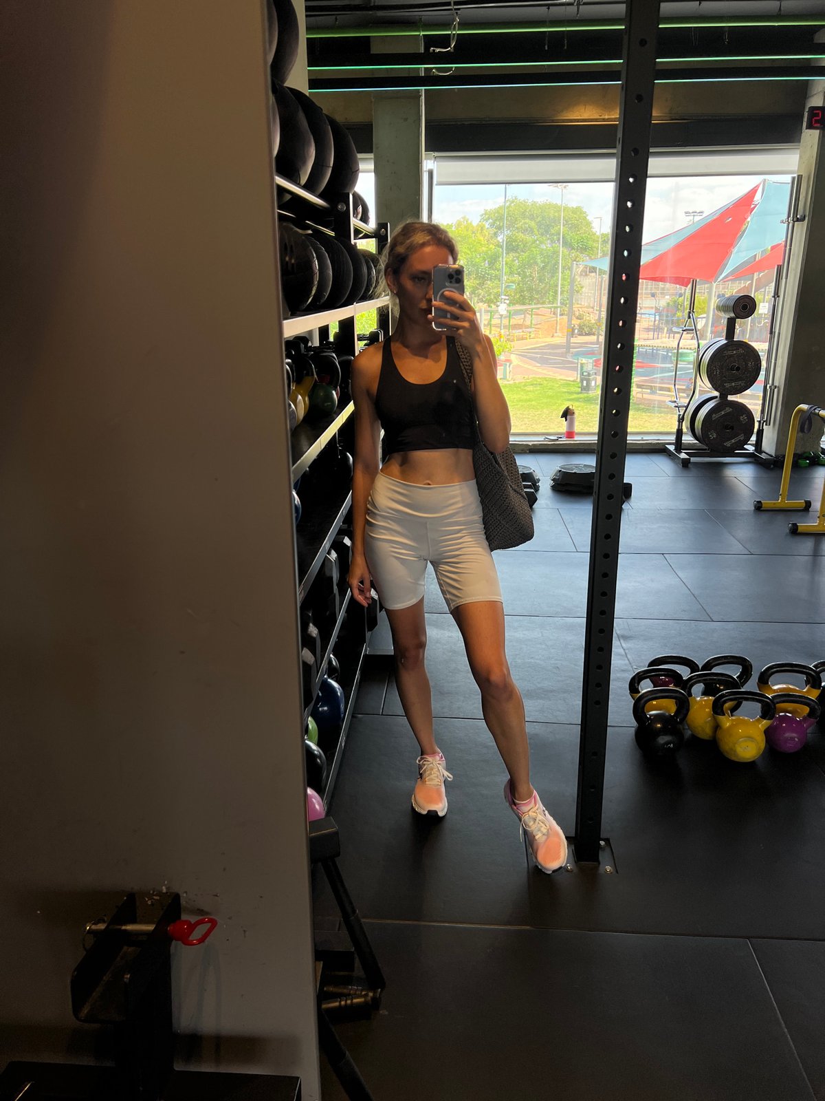 Post-gym mirror selfies, gym to elevator, Hod HaSharon