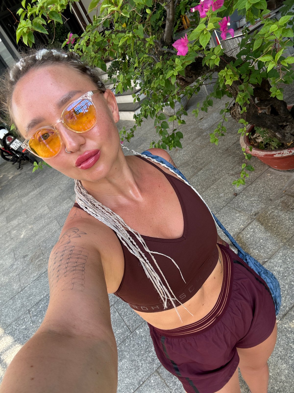Quick selfie series in Nha Trang, workout gear and blue bag