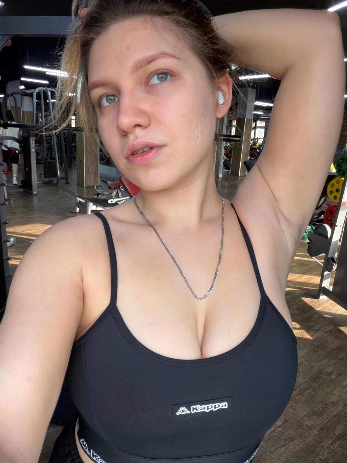 Gym selfies and construction work overlap in Khimki