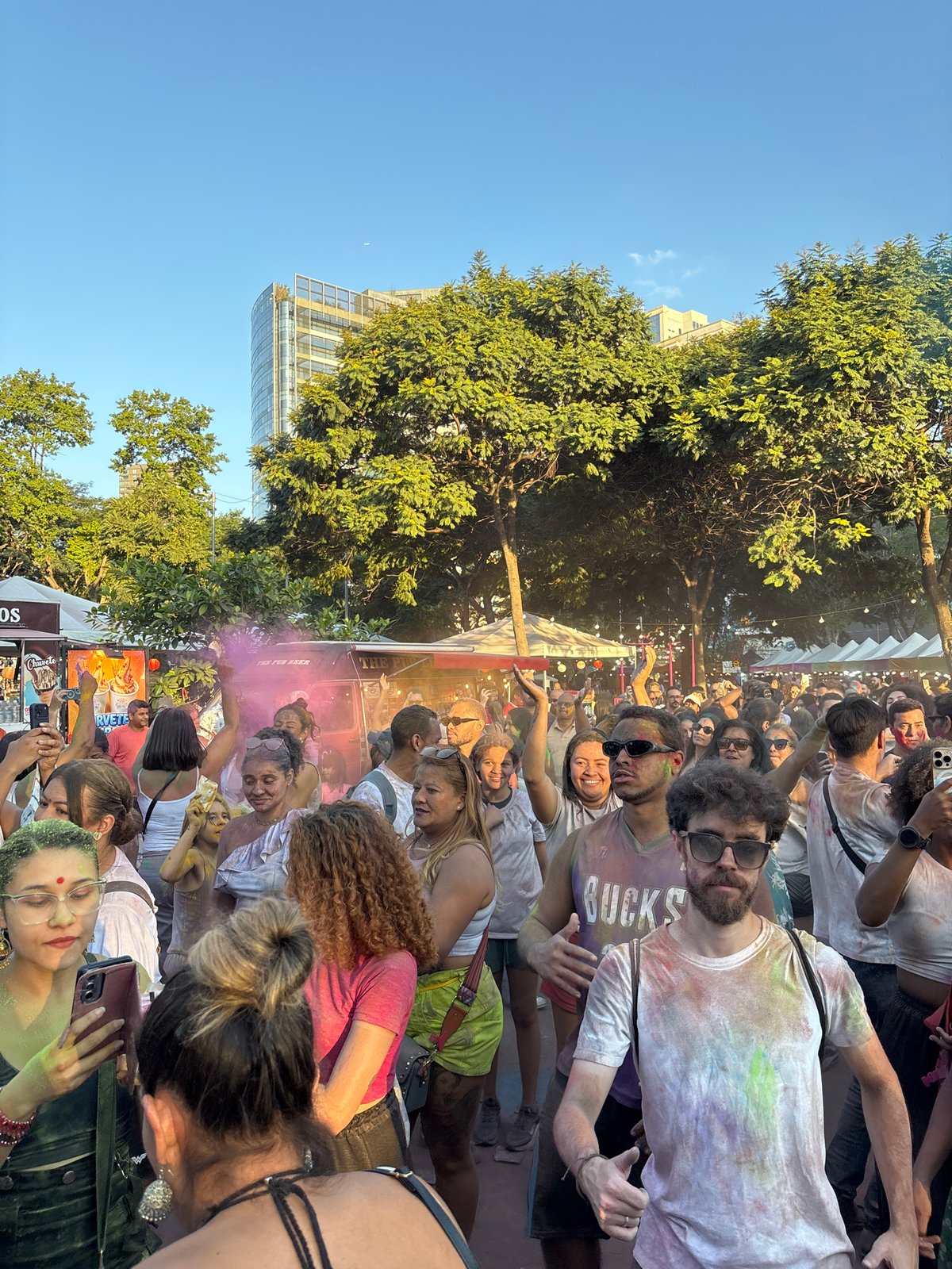 Holi festival celebration draws crowds in São Paulo