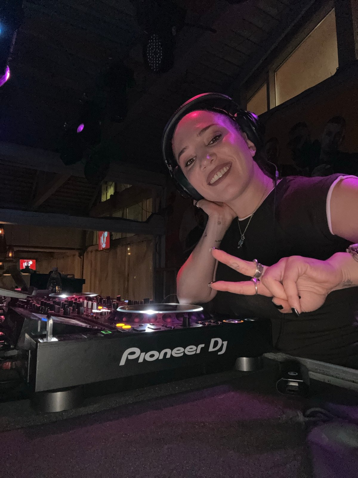 Female DJ performs at Moscow club with Pioneer equipment