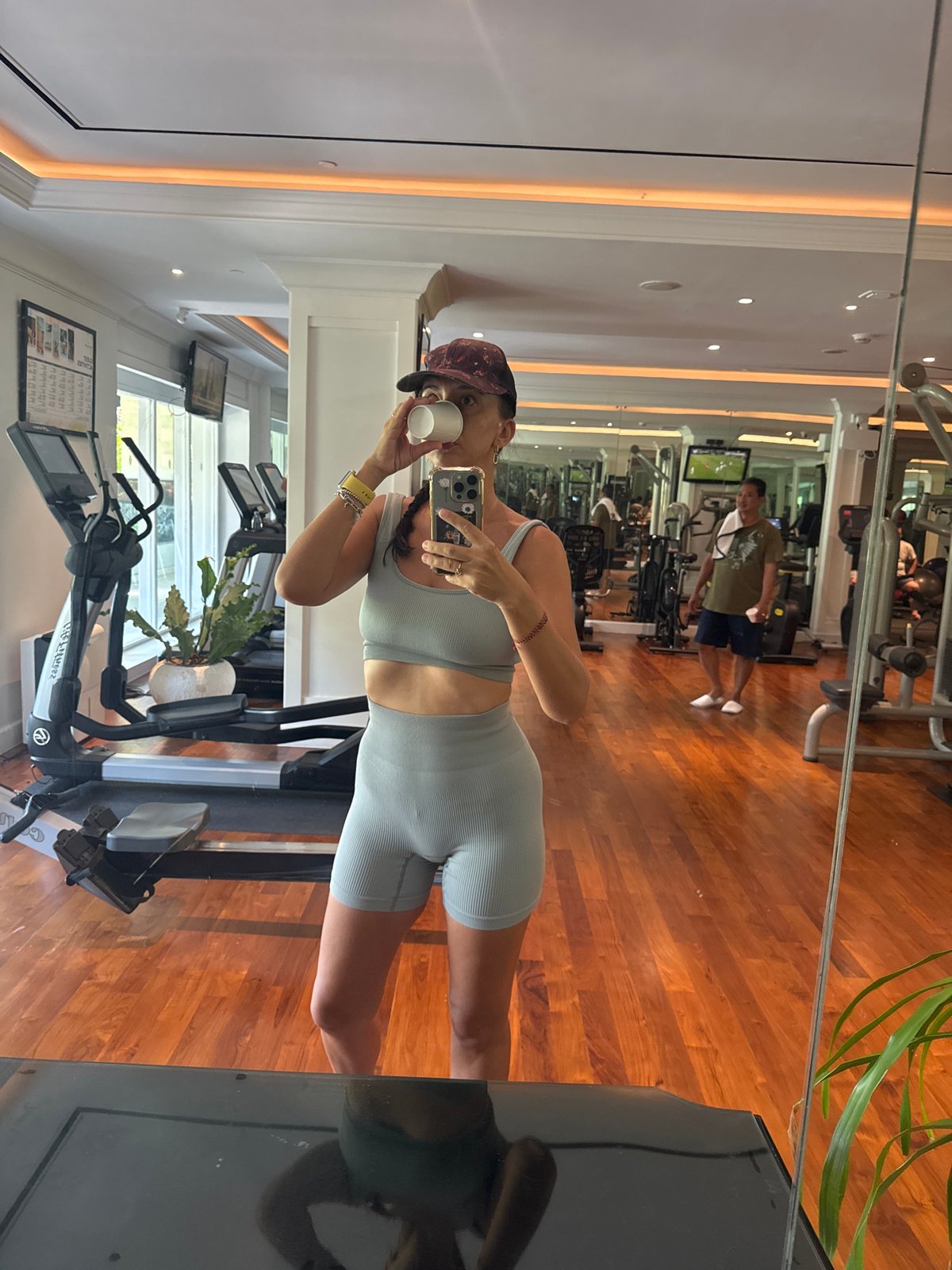 Morning gym activity observed in Kuta Selatan fitness facility