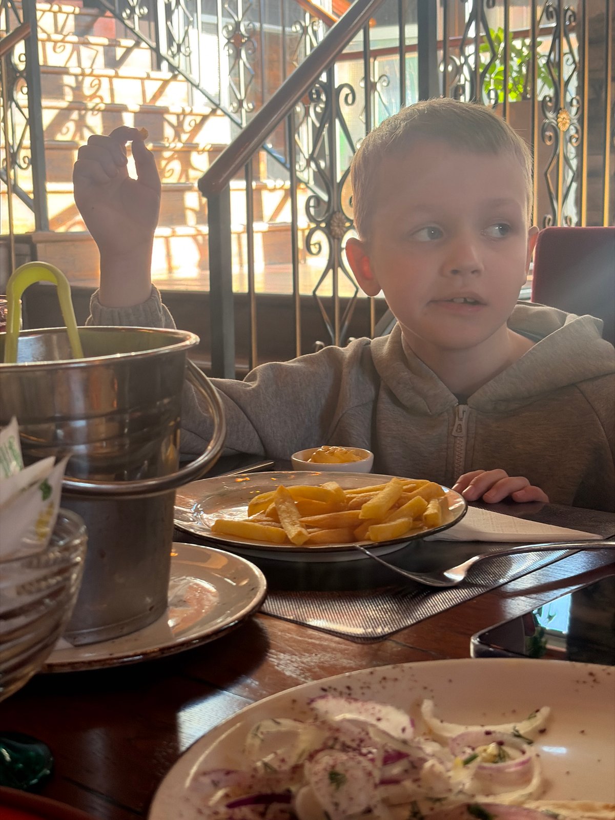 Family meal documented at Saint Petersburg restaurant