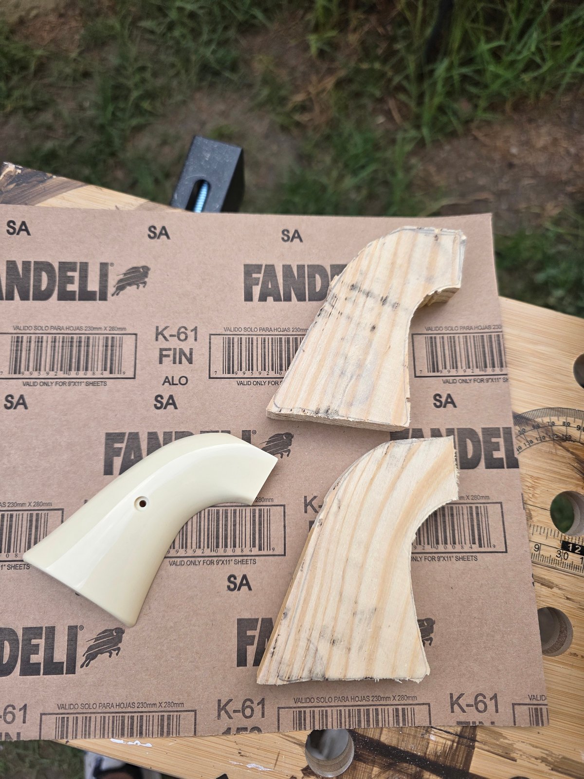 Late-night woodworking and casual moments documented in Puebla
