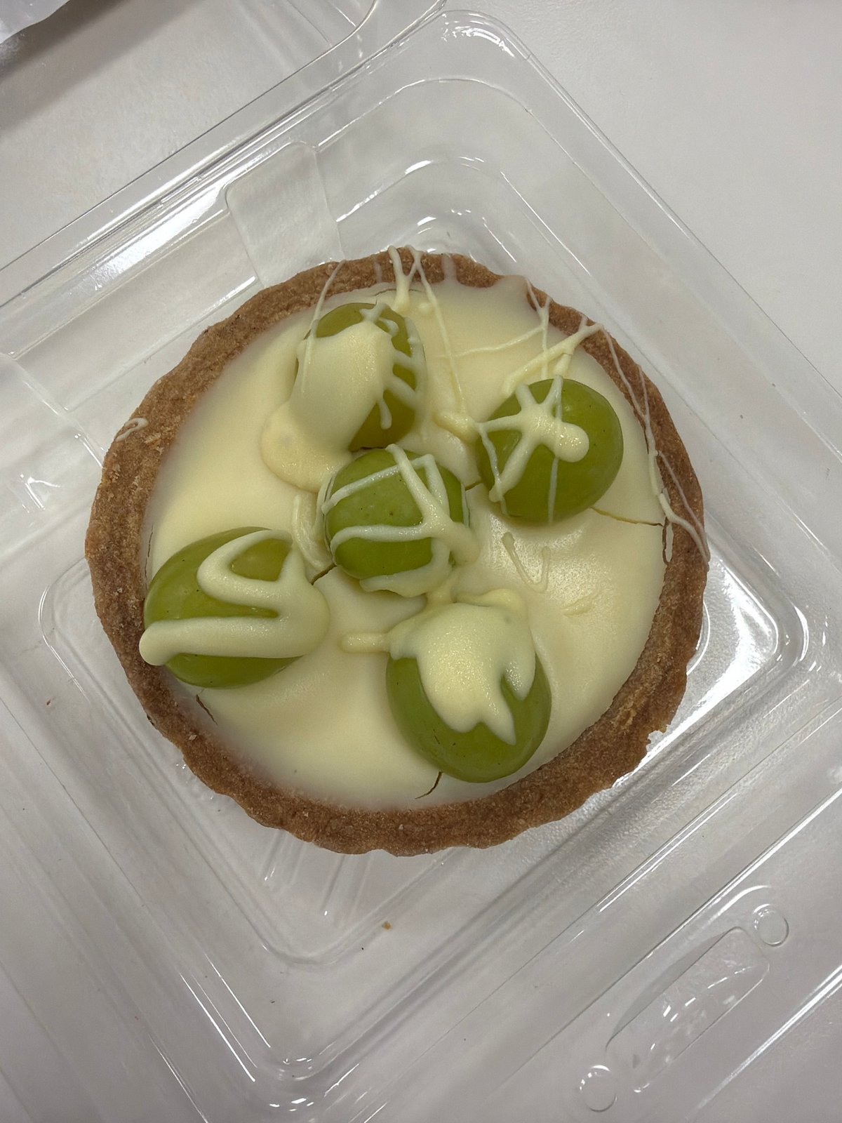 Late-night dessert moment captured at Puebla university cafeteria