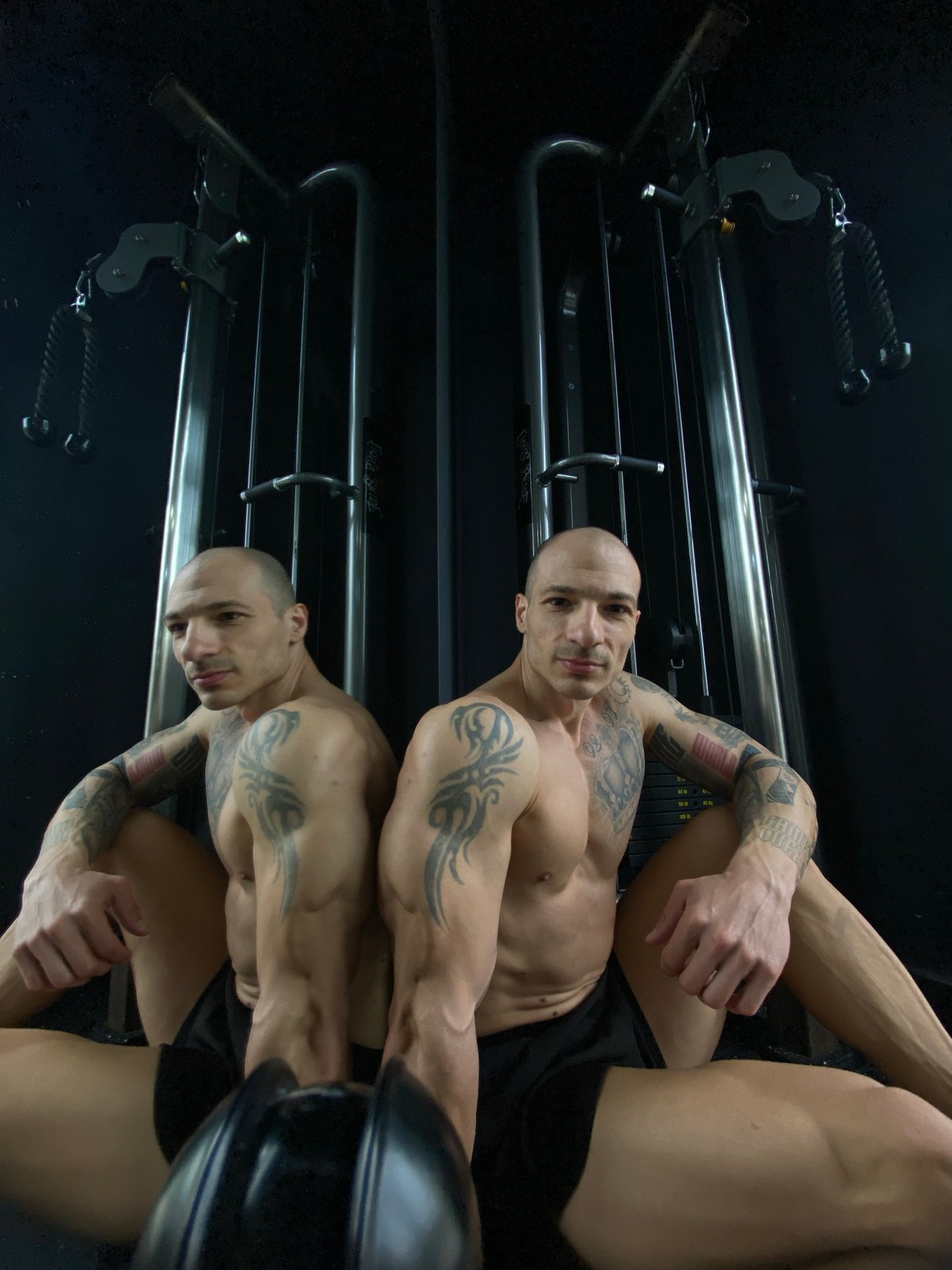 Tattooed athlete observed at Pleven gym during morning hours