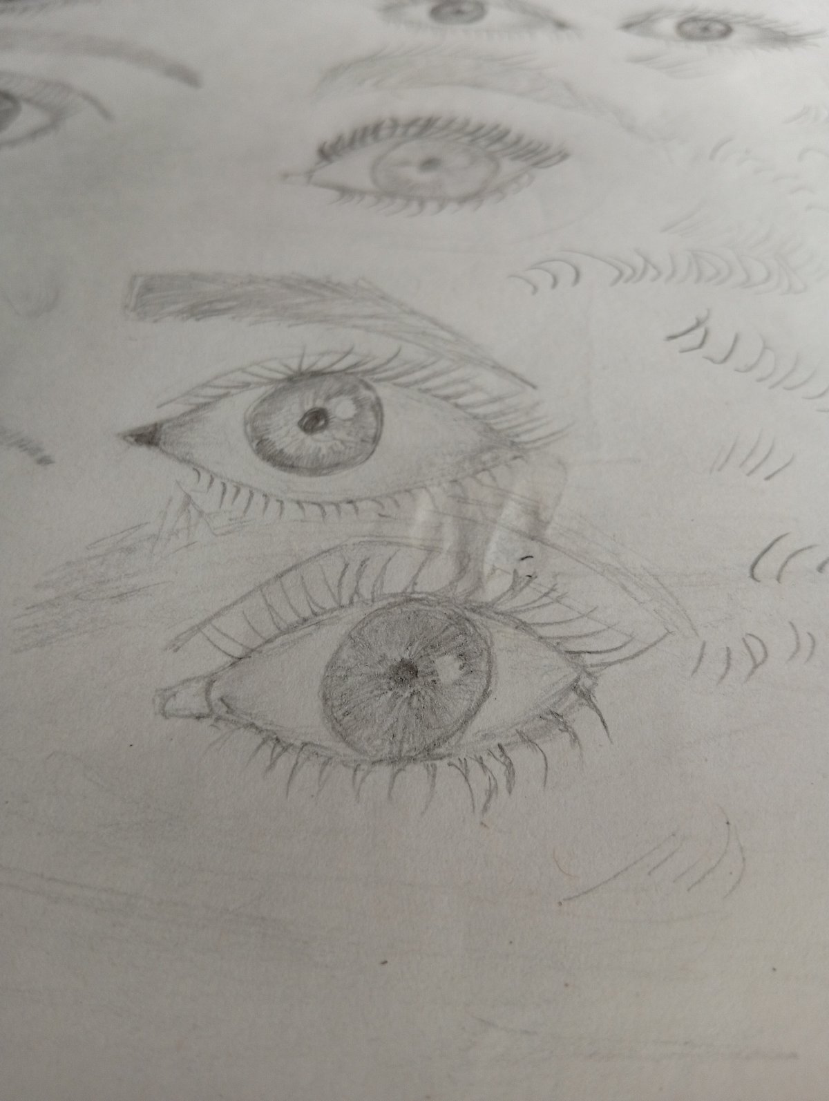 Portrait sketching practice session in San Antonio de Los Altos