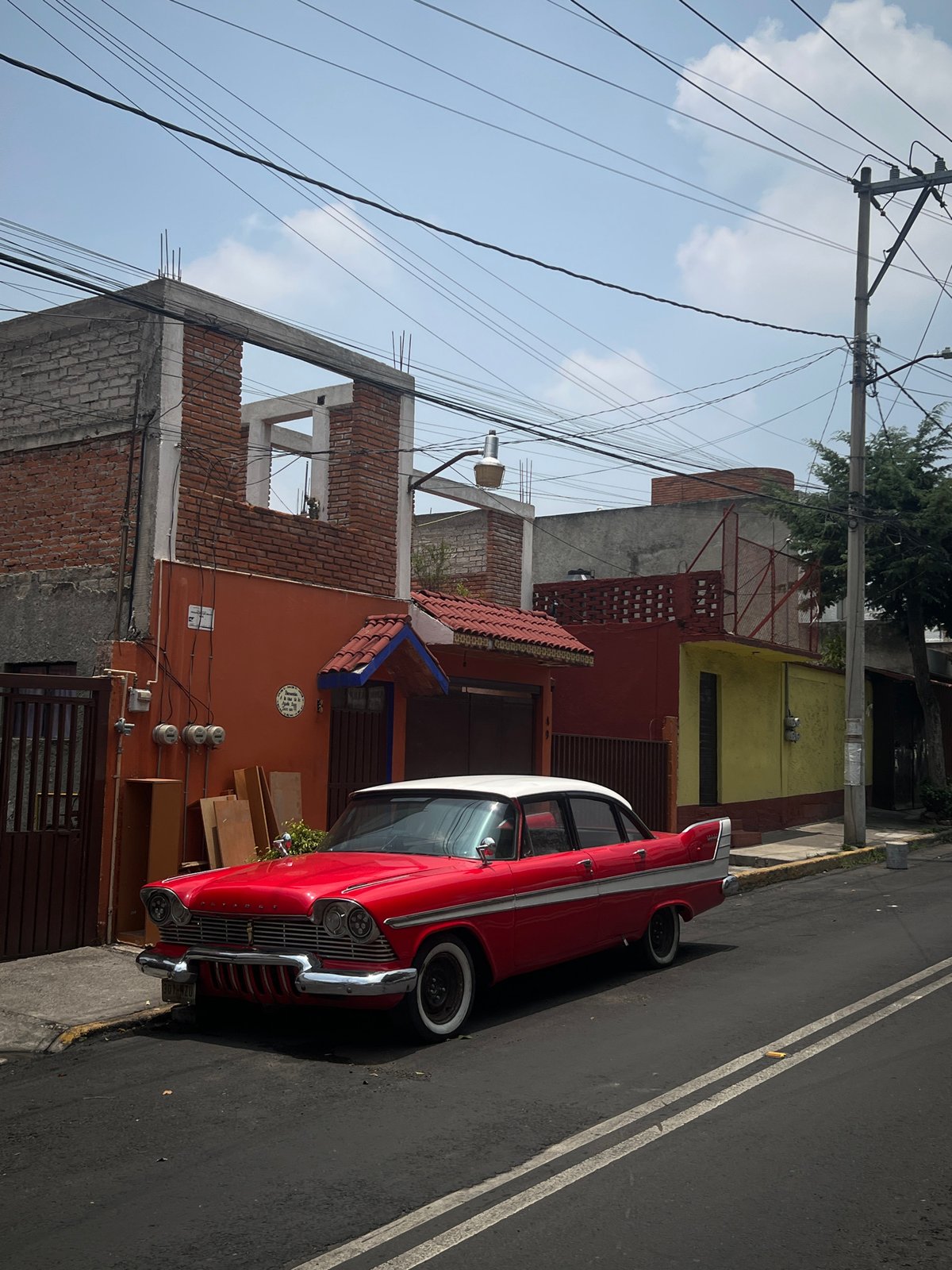 Vintage 1957 Lincoln Premiere spotted parked in Mexico City