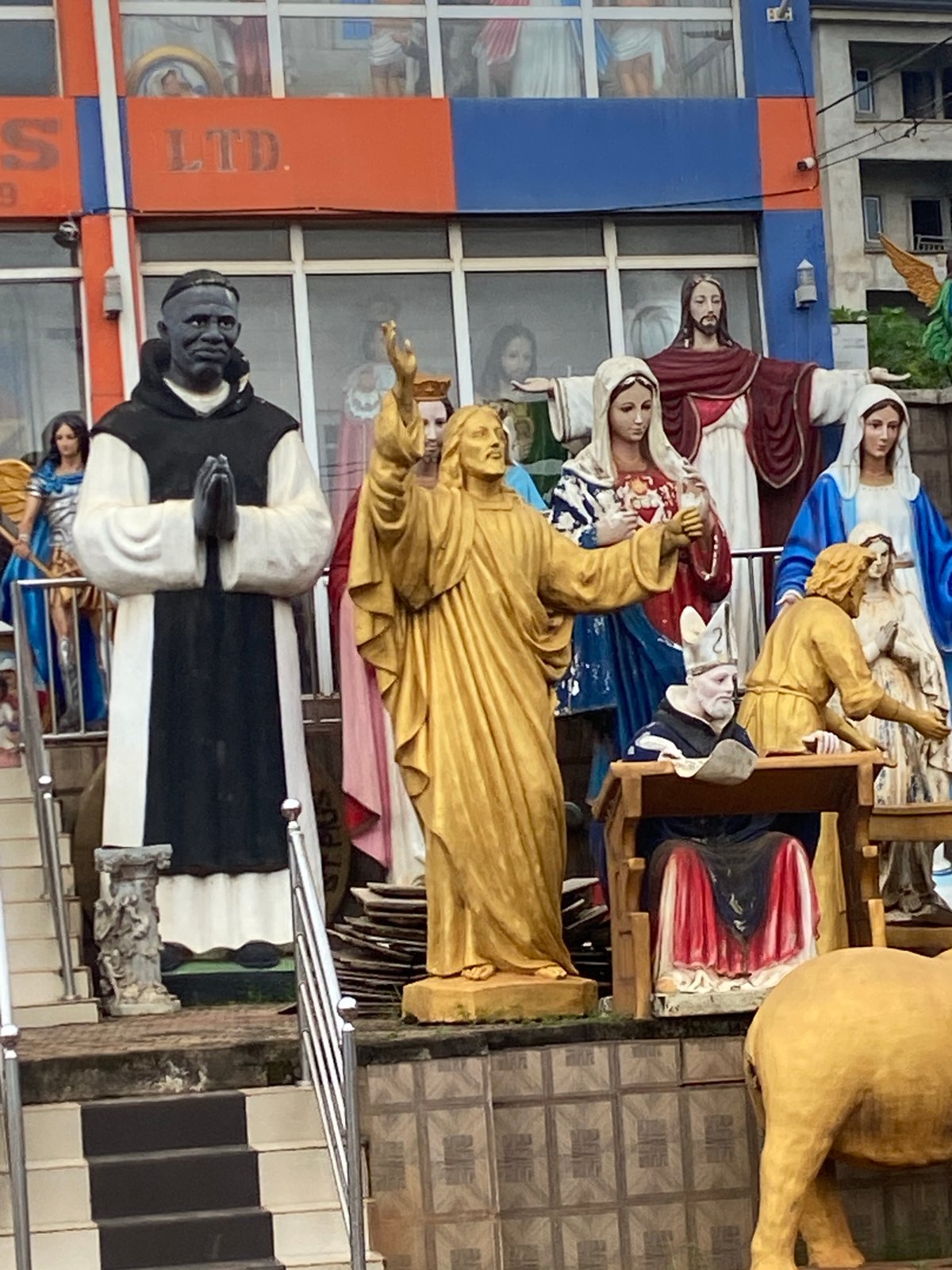 Street life and heavy traffic on a busy Nkpor road