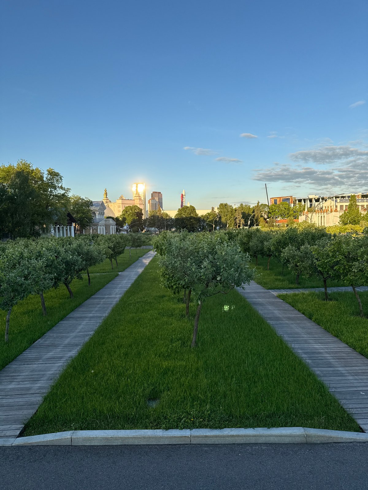 Moscow park scenes captured during golden hour walkthrough