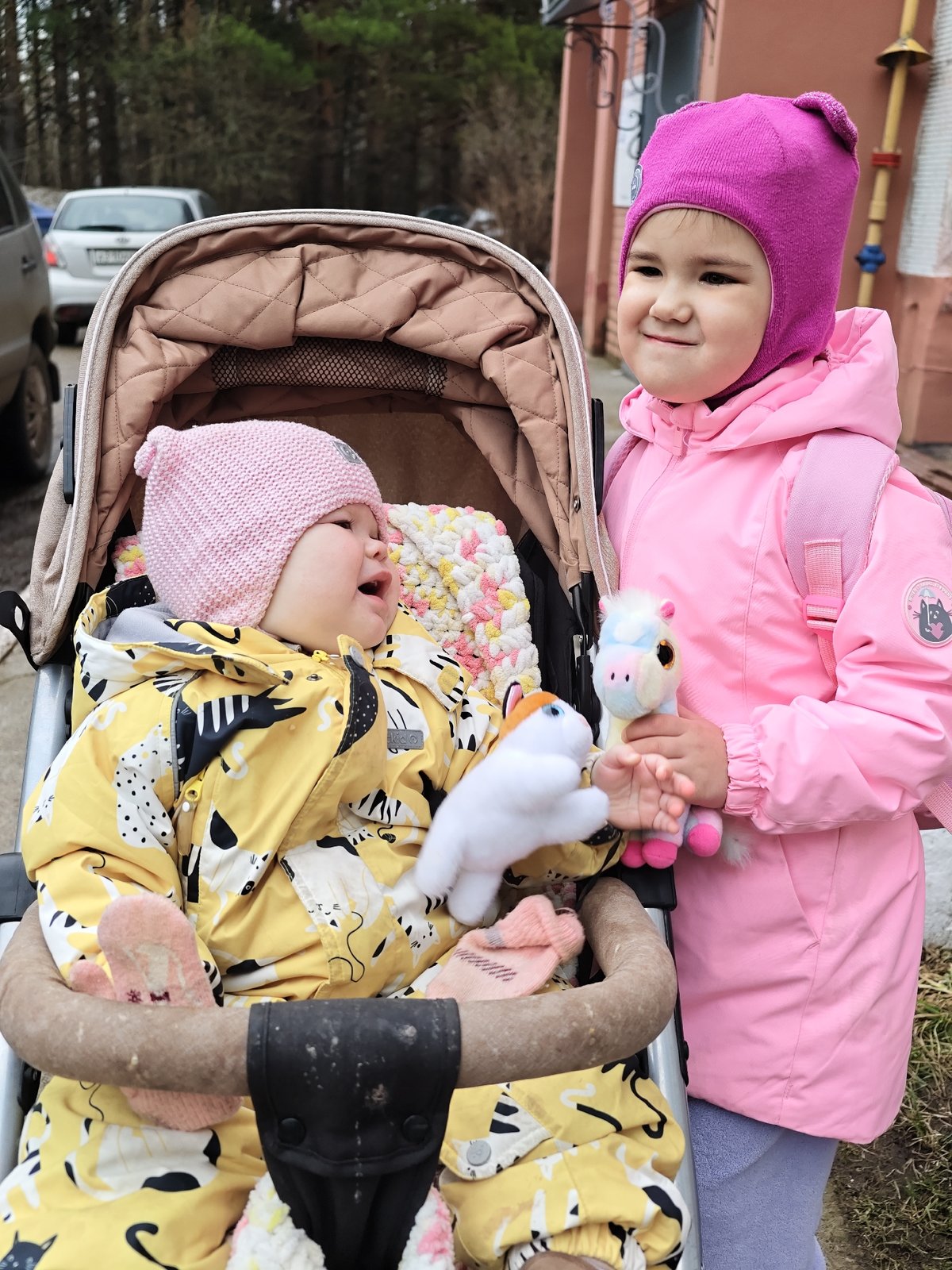 Family outing captured in early morning hours in Chaikovsky