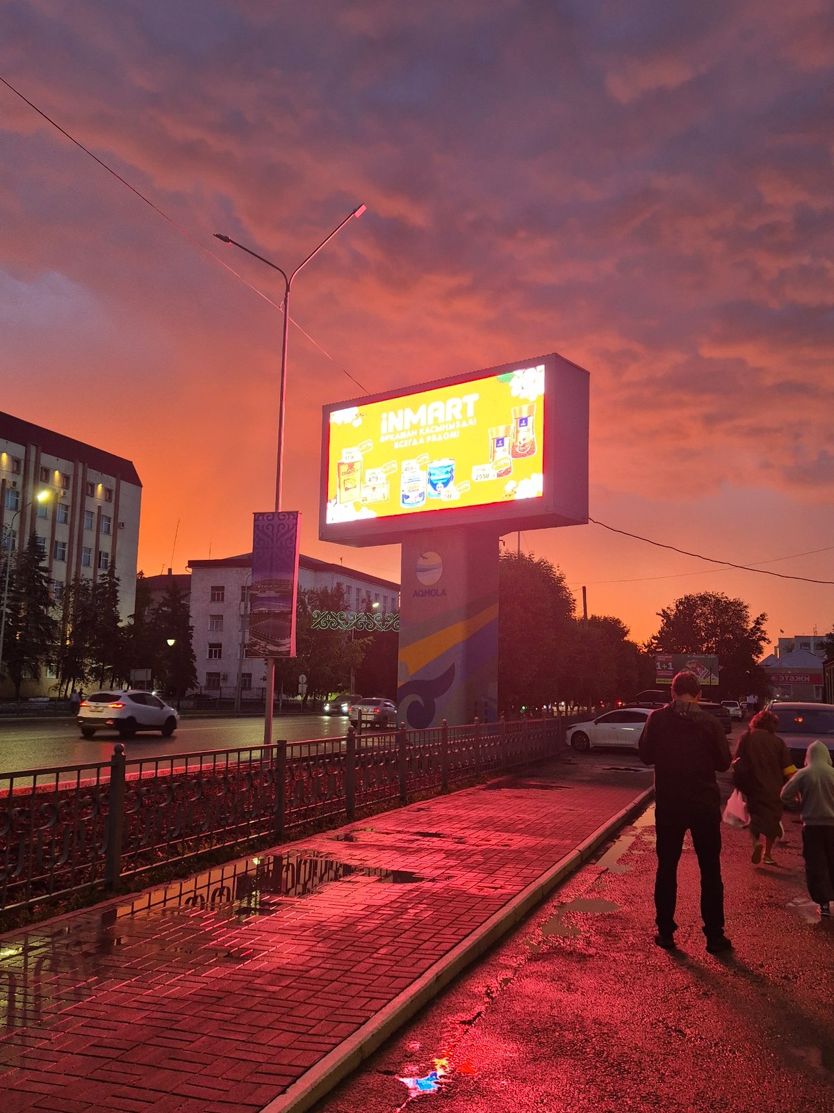 Everyday scenes documented during colorful dusk in Kokshetau, Kazakhstan