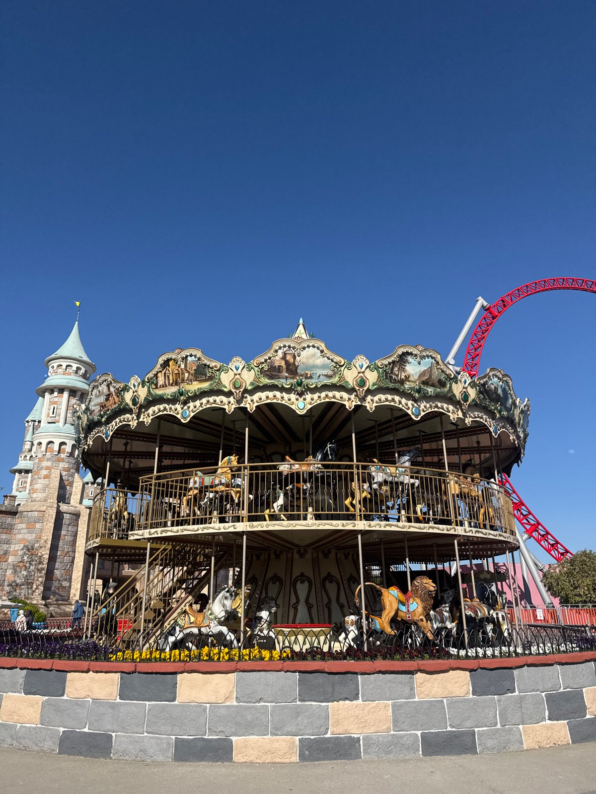 Amusement park attractions documented in Eyüpsultan, Turkey