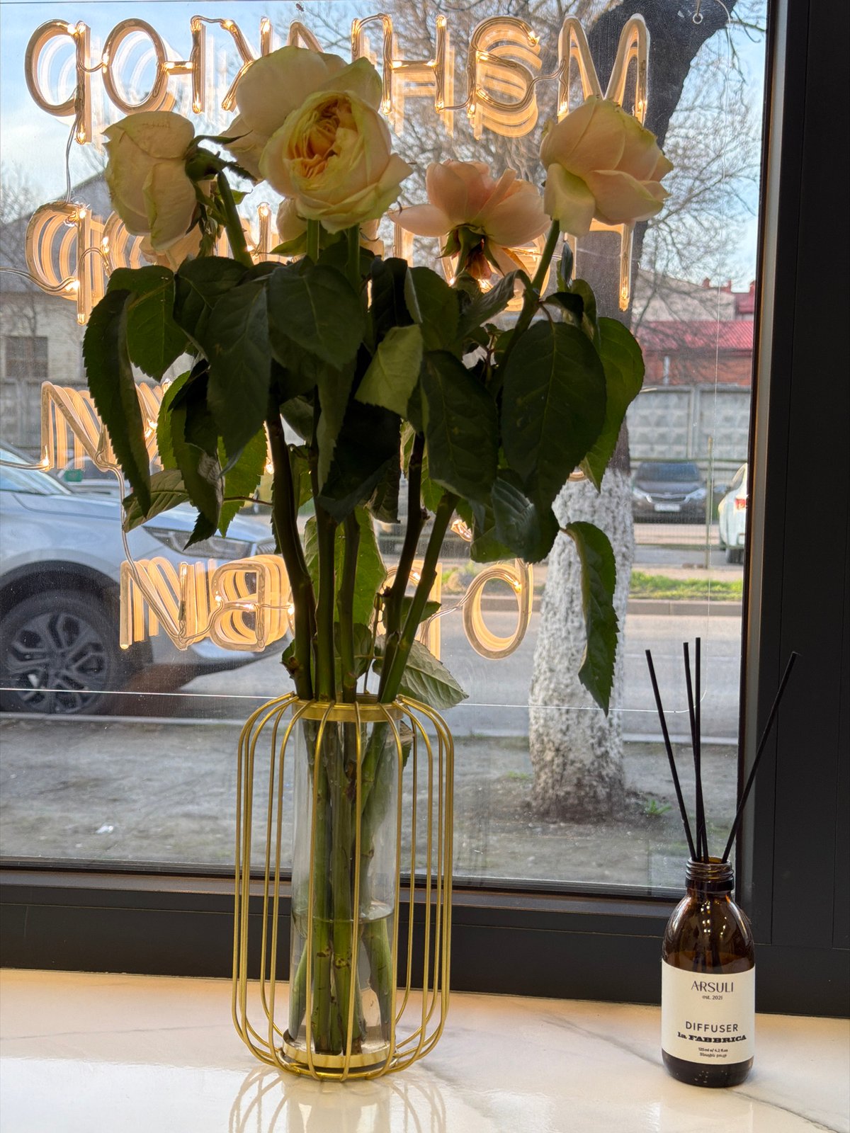 Home floral arrangement with roses and diffuser in Rostov-on-Don