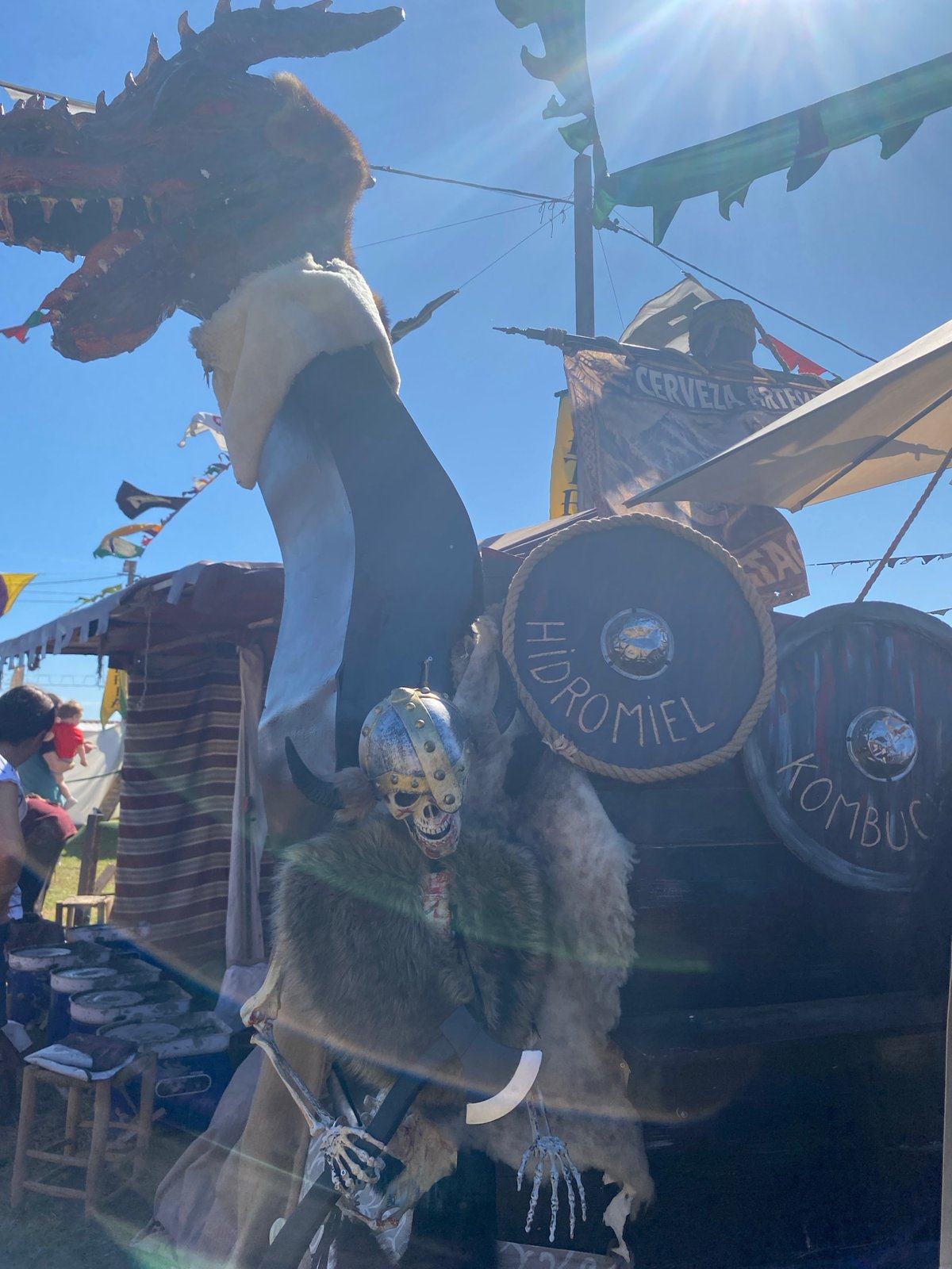 Medieval festival fills Llanera with horses, costumes, and pageantry