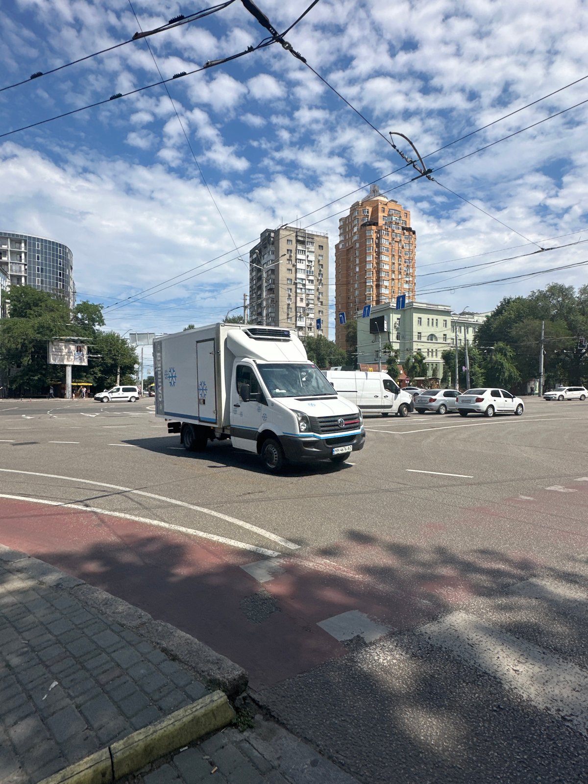 Summer street life across central Odesa, July 2026