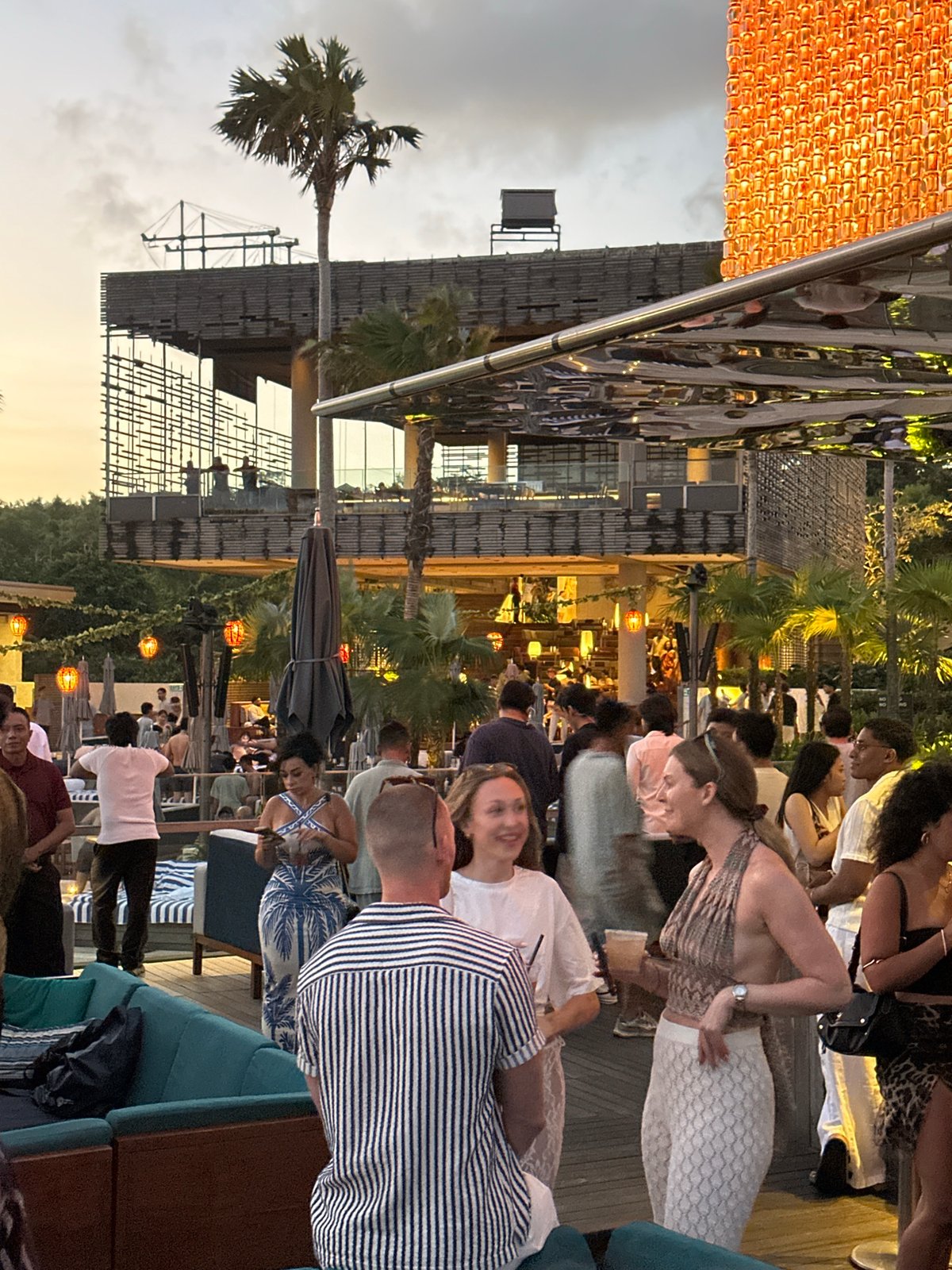 Busy outdoor bar scene documented in Kuta Selatan