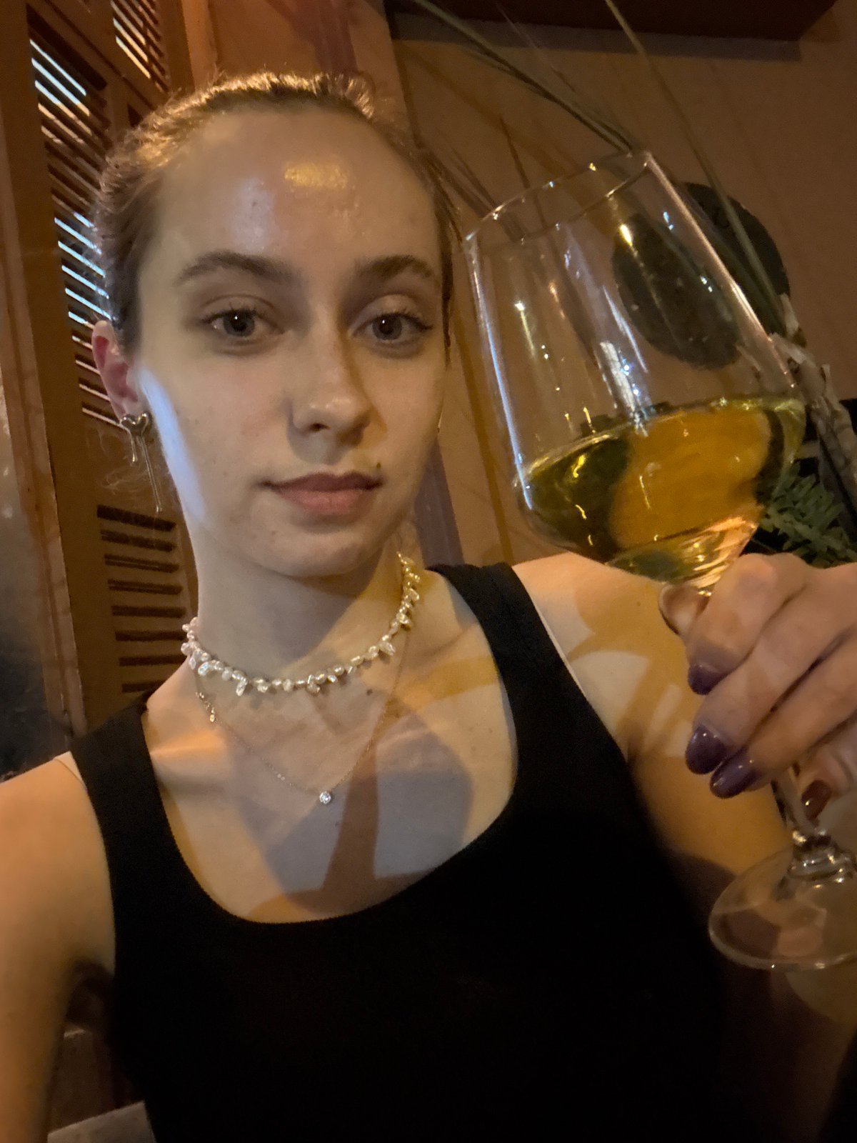 Woman with wine glass spotted at Tel Aviv establishment