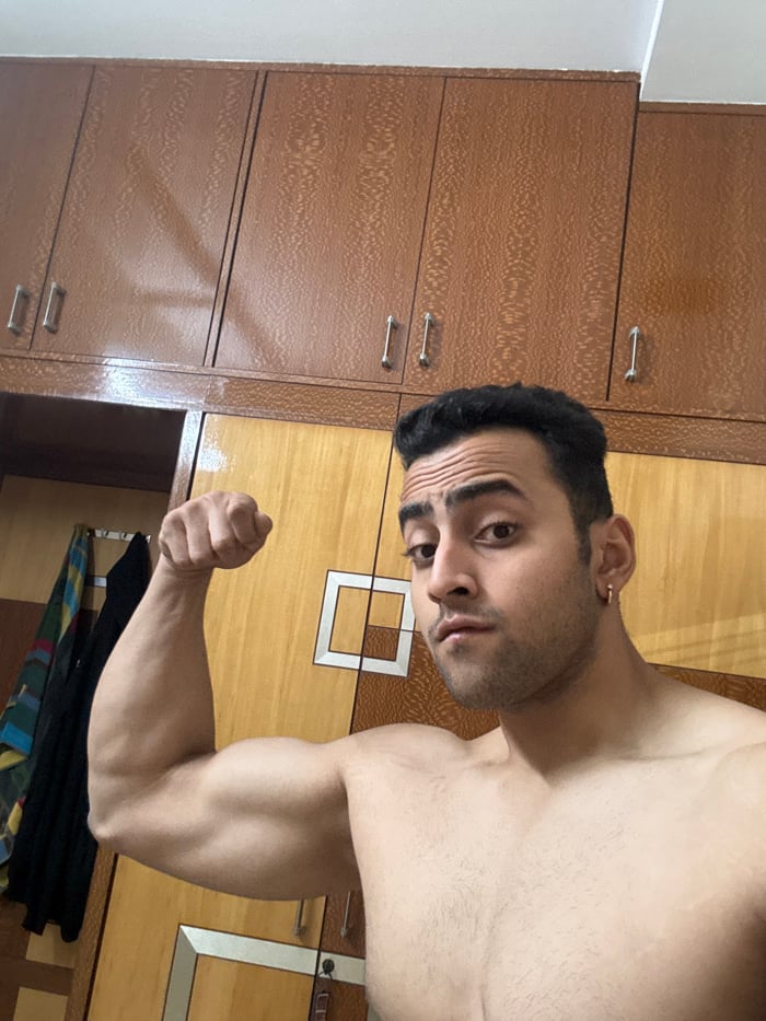 Late-night selfie session captured in Kolkata home