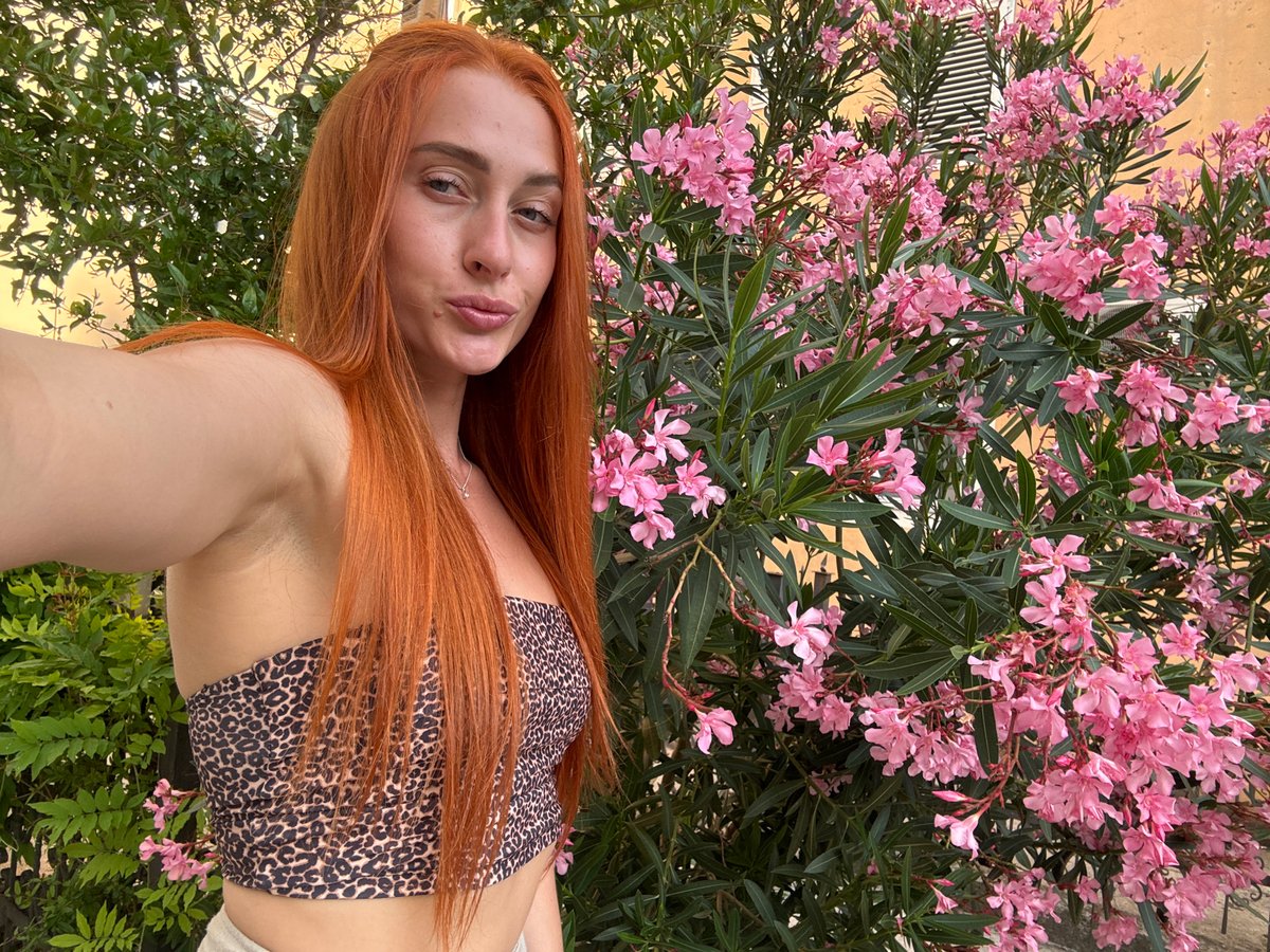 Selfie session through Budva's Old Town streets and gardens
