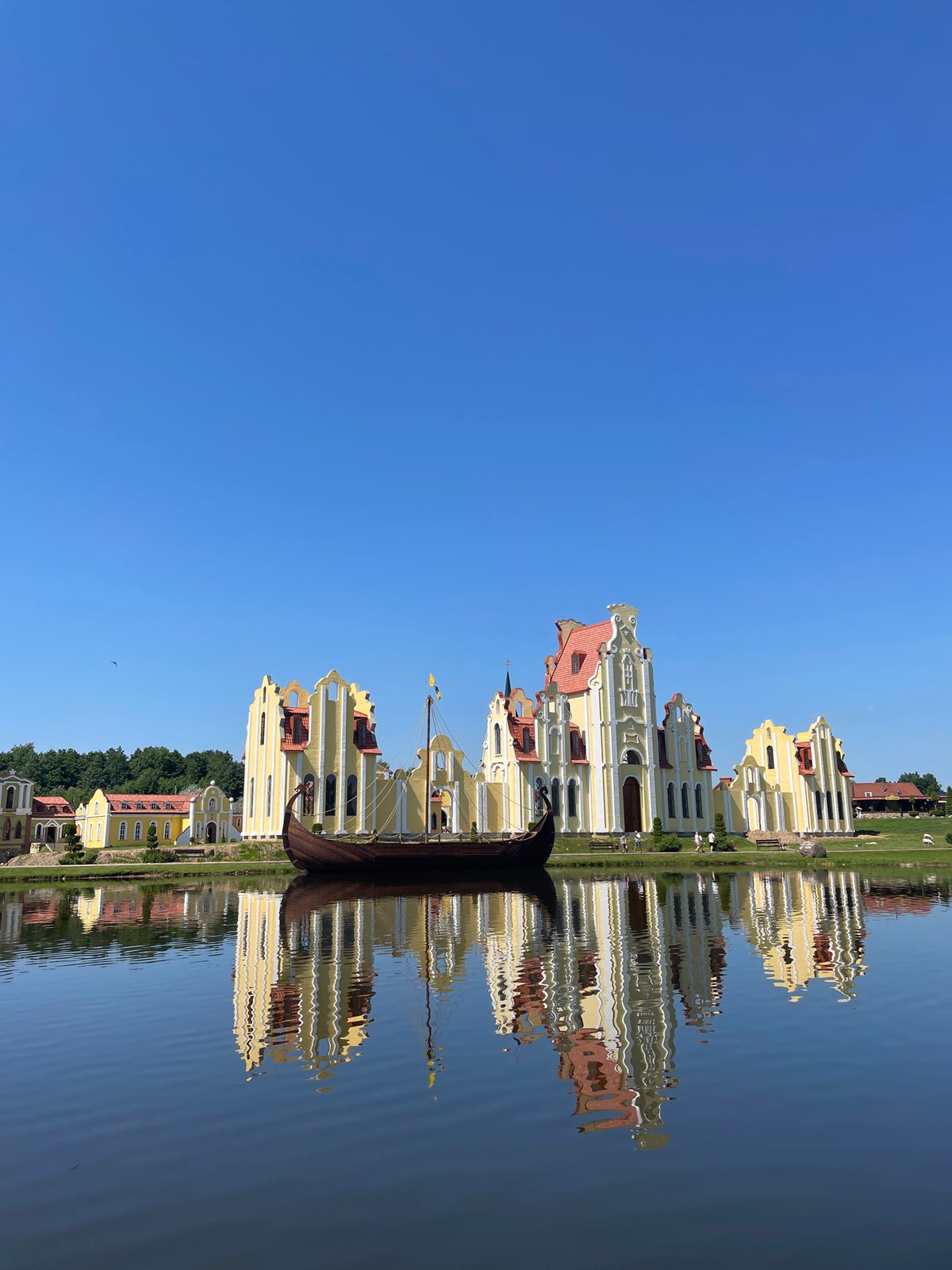 Fairy tale park in rural Belarus draws visitors for a full cultural day
