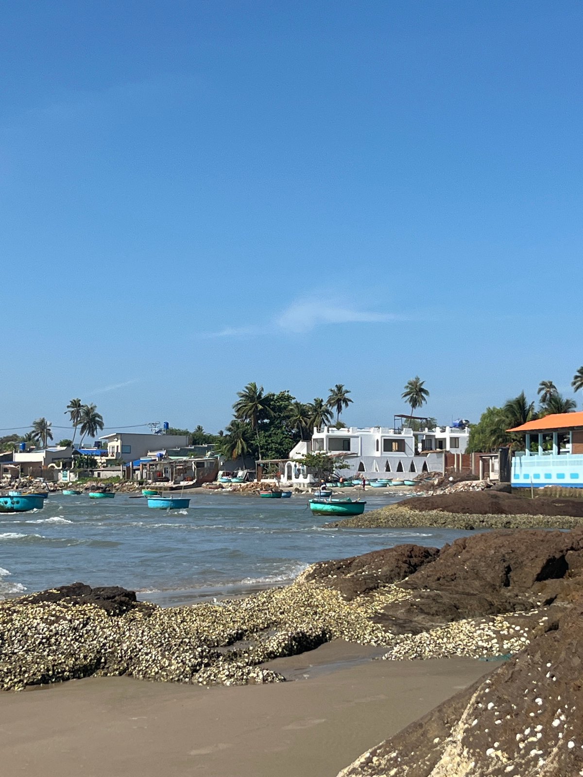 Casual morning on the Mũi Né coast, Vietnam