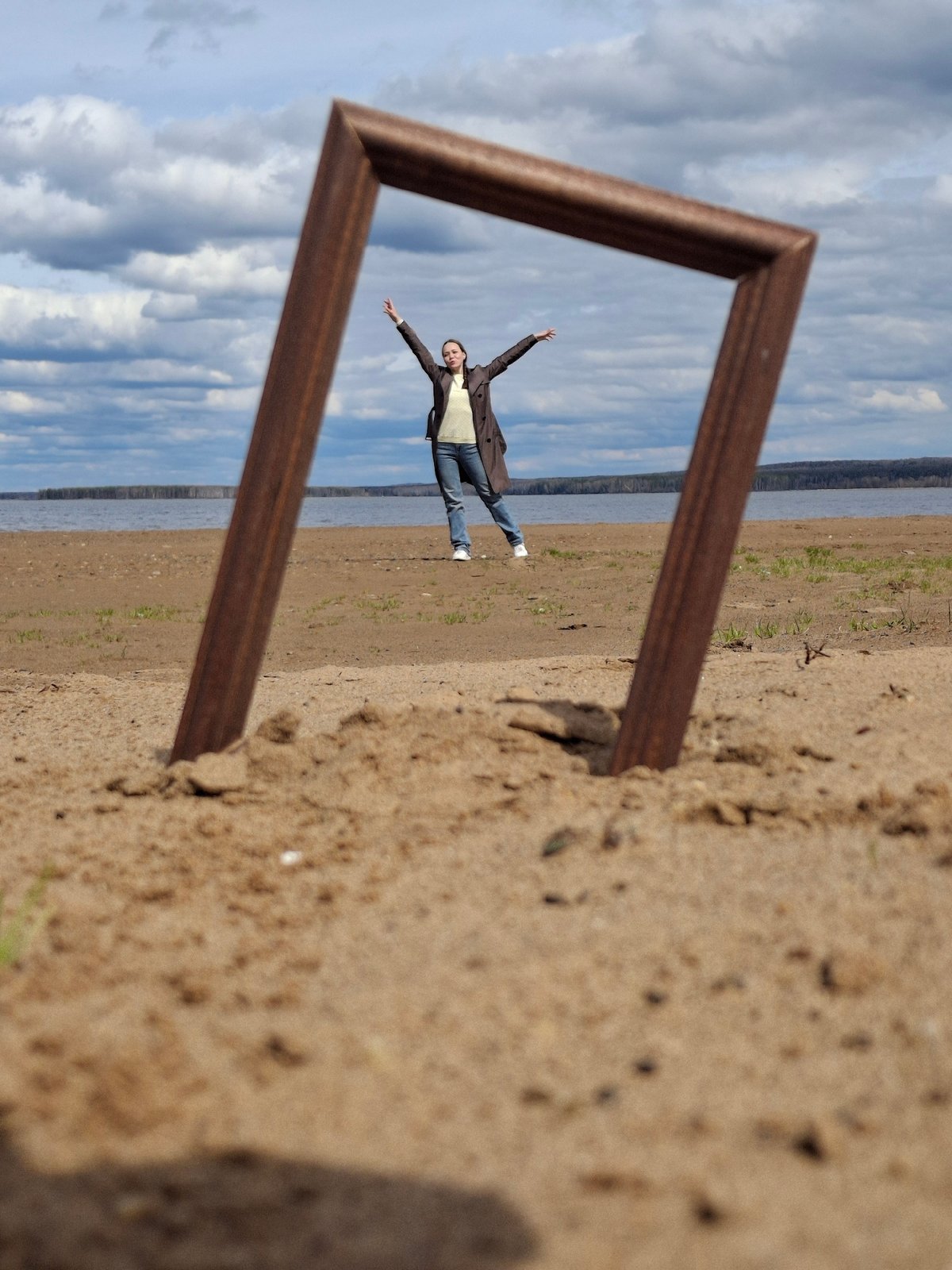 Visitor documents artistic beach outing in Chaikovsky, Russia
