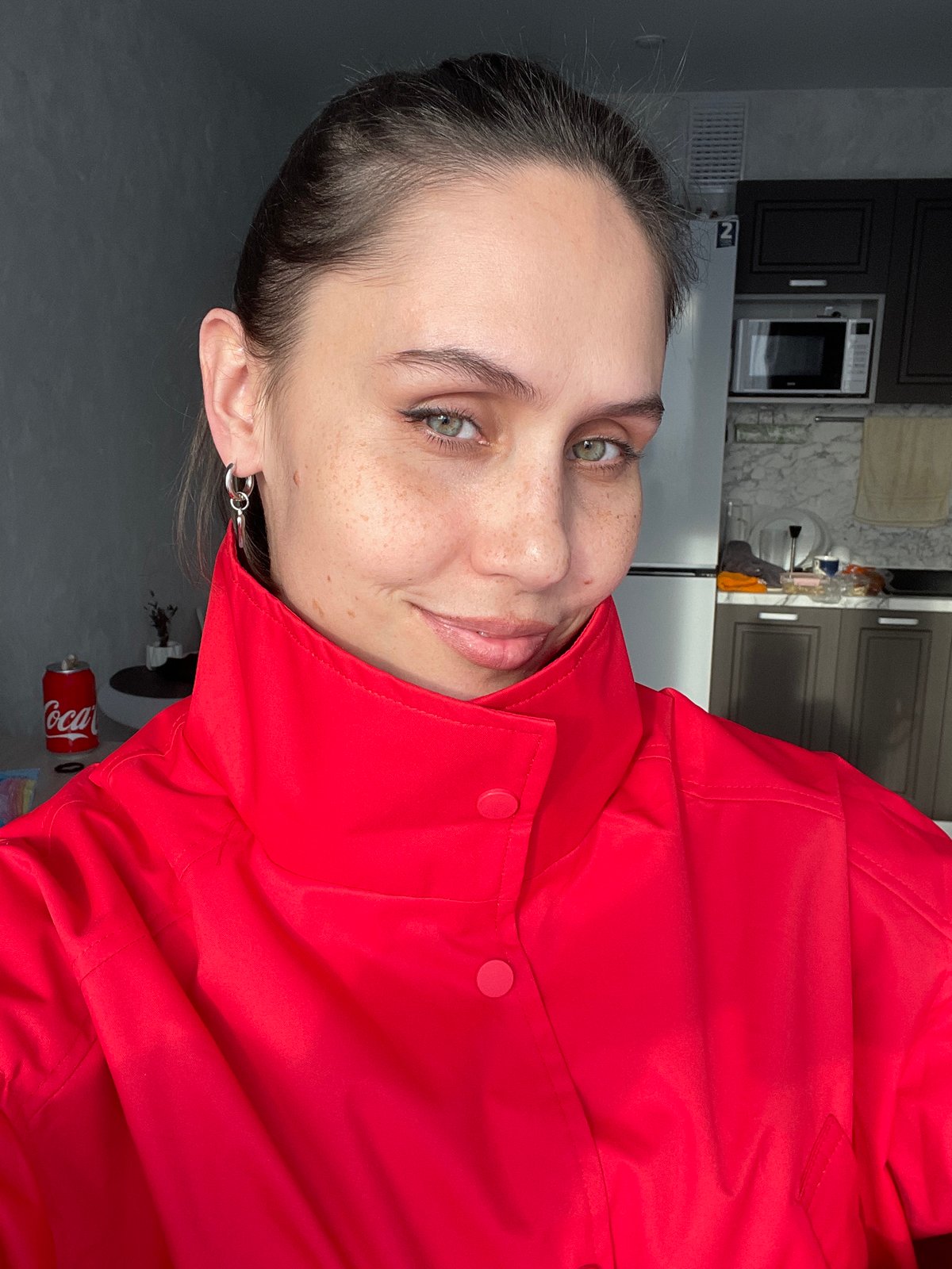 Woman in red jacket spotted across Russian cities