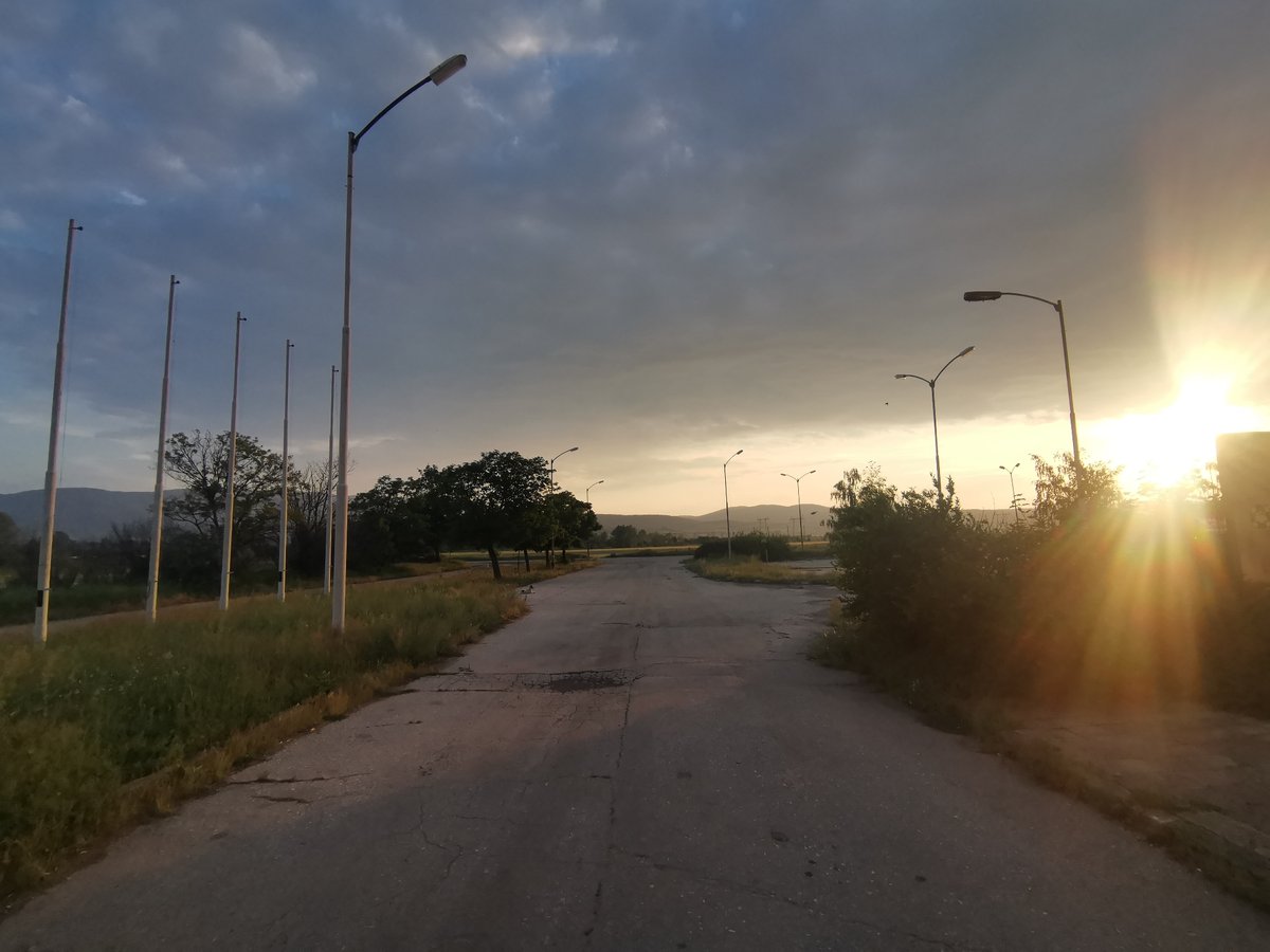 Sunset documented across rural Zhivkovo, Bulgaria in nine-minute span