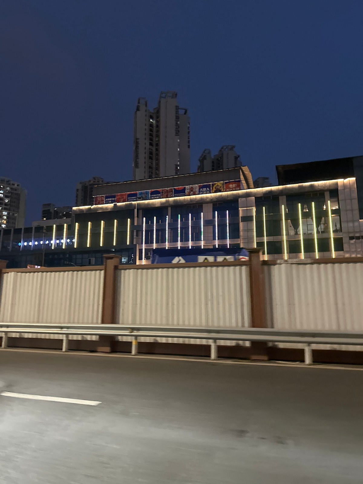 Evening street life documented in Chongqing High-tech Zone