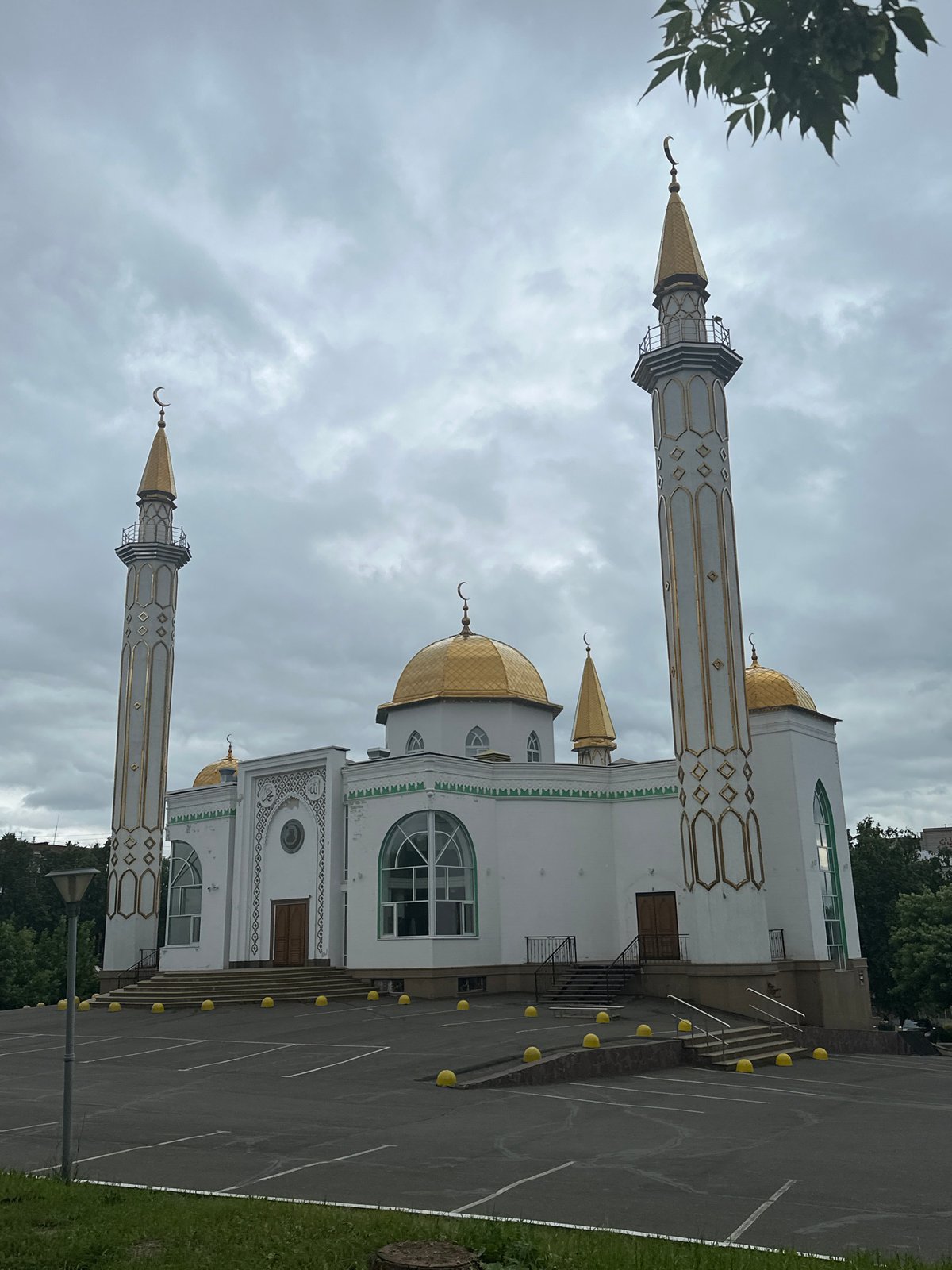 Morning tour of Izhevsk landmarks and attractions documented