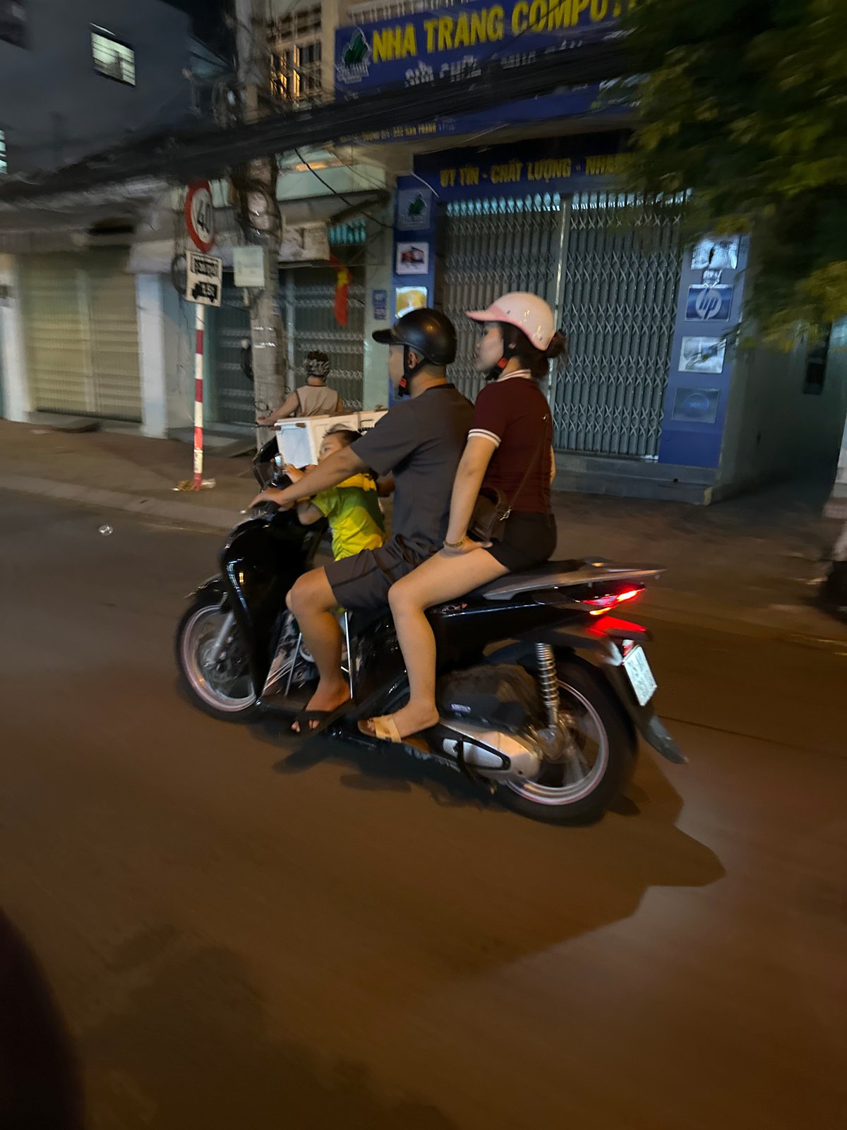 Daily street life captured in Bac Nha Trang Ward
