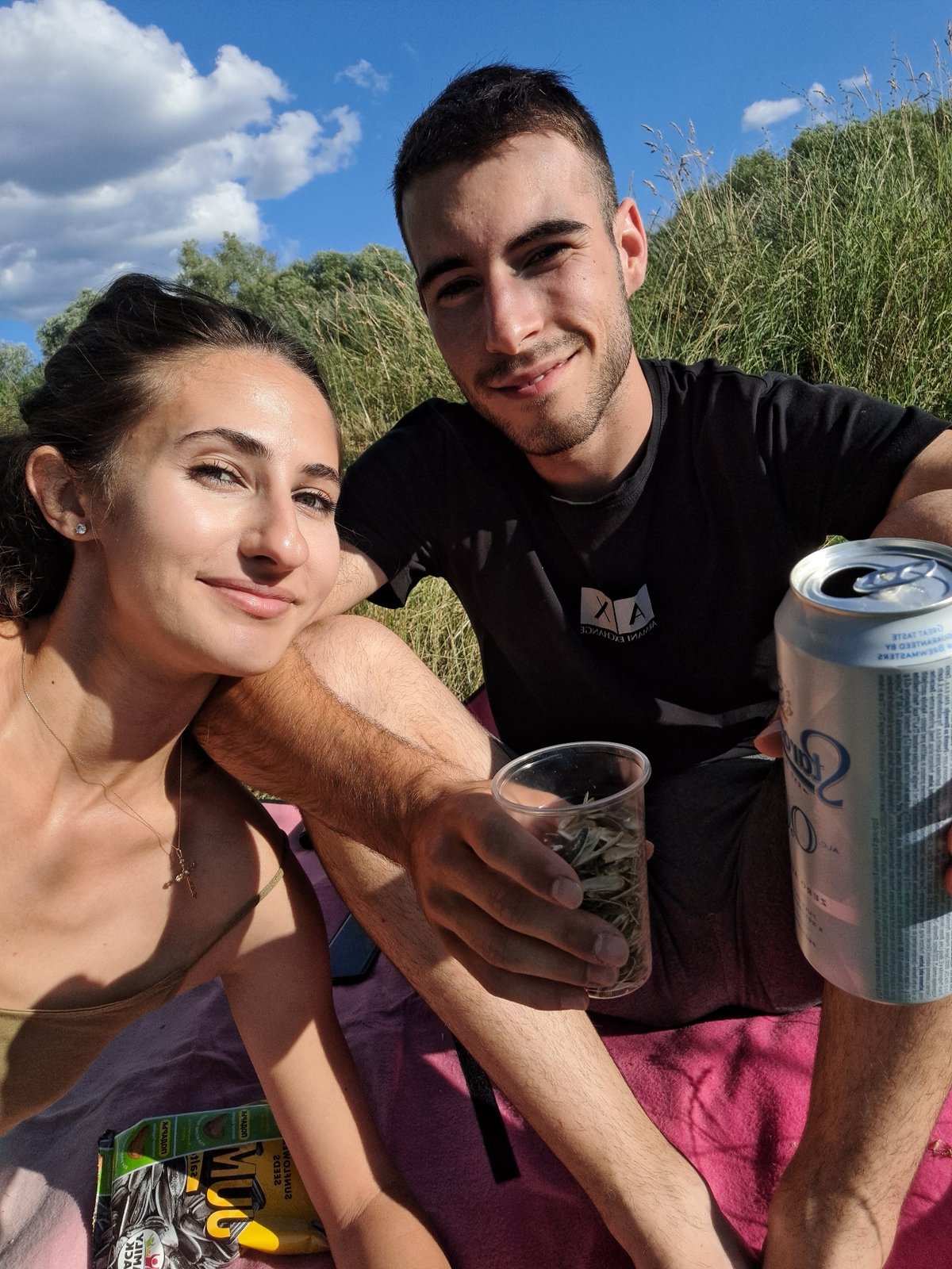 Sunny park picnic with lake views and a stork sighting