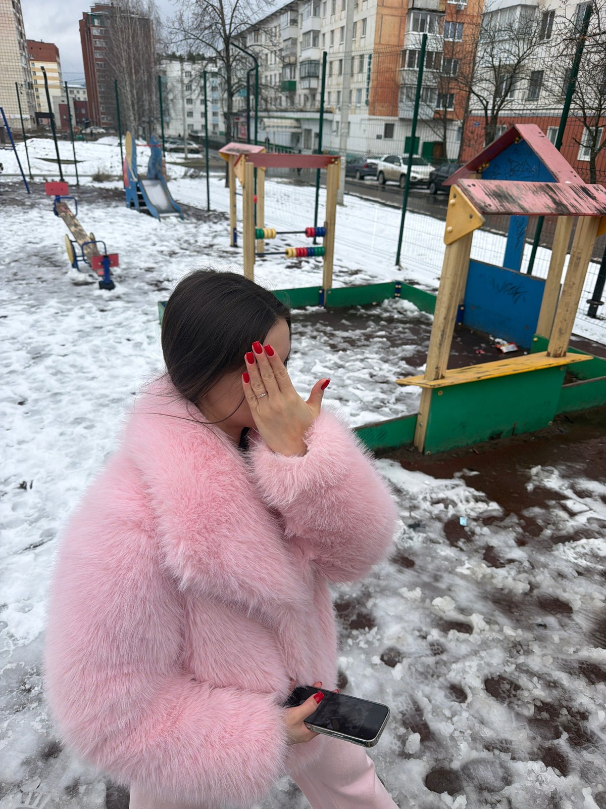 Family moments documented during morning hours in Chaikovsky, Russia