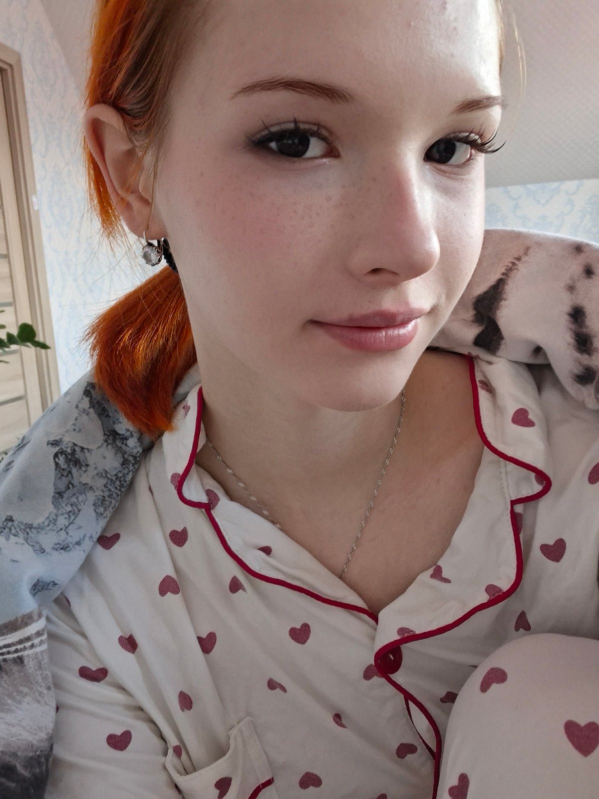 Morning moments captured across Chaikovsky: selfies, tulips, flamingo dancing