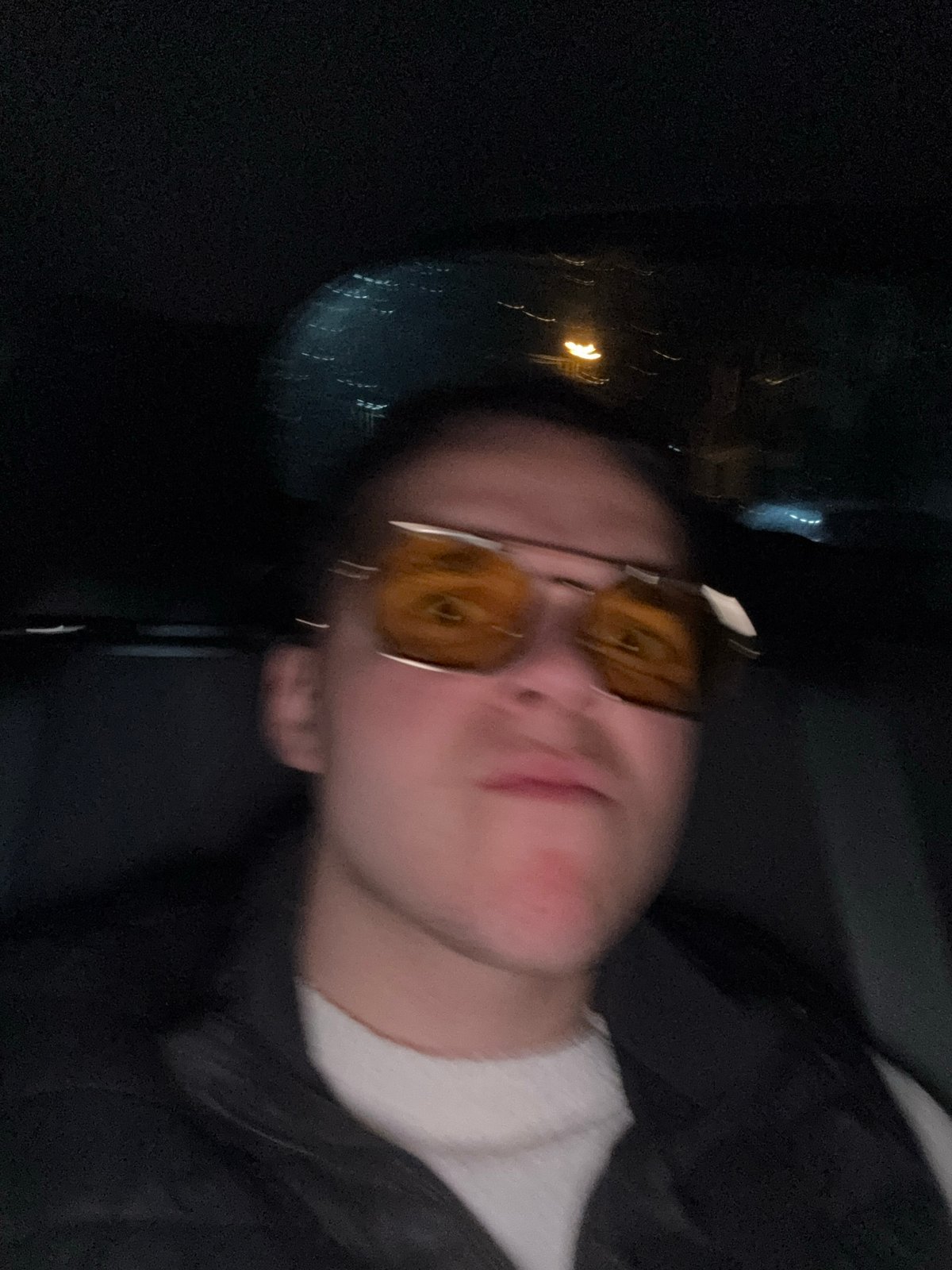 Man in gold sunglasses spotted on Sofia street