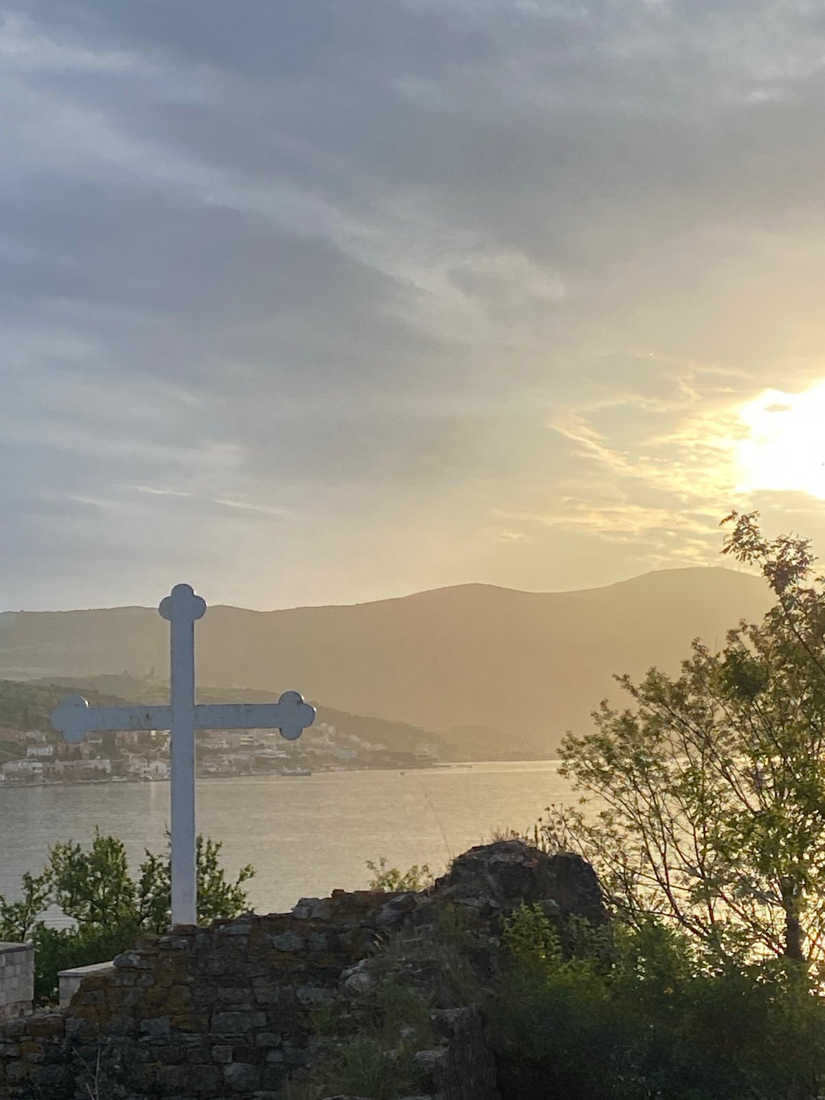 Peaceful coastal scenes captured near Christian cross in Bogišići
