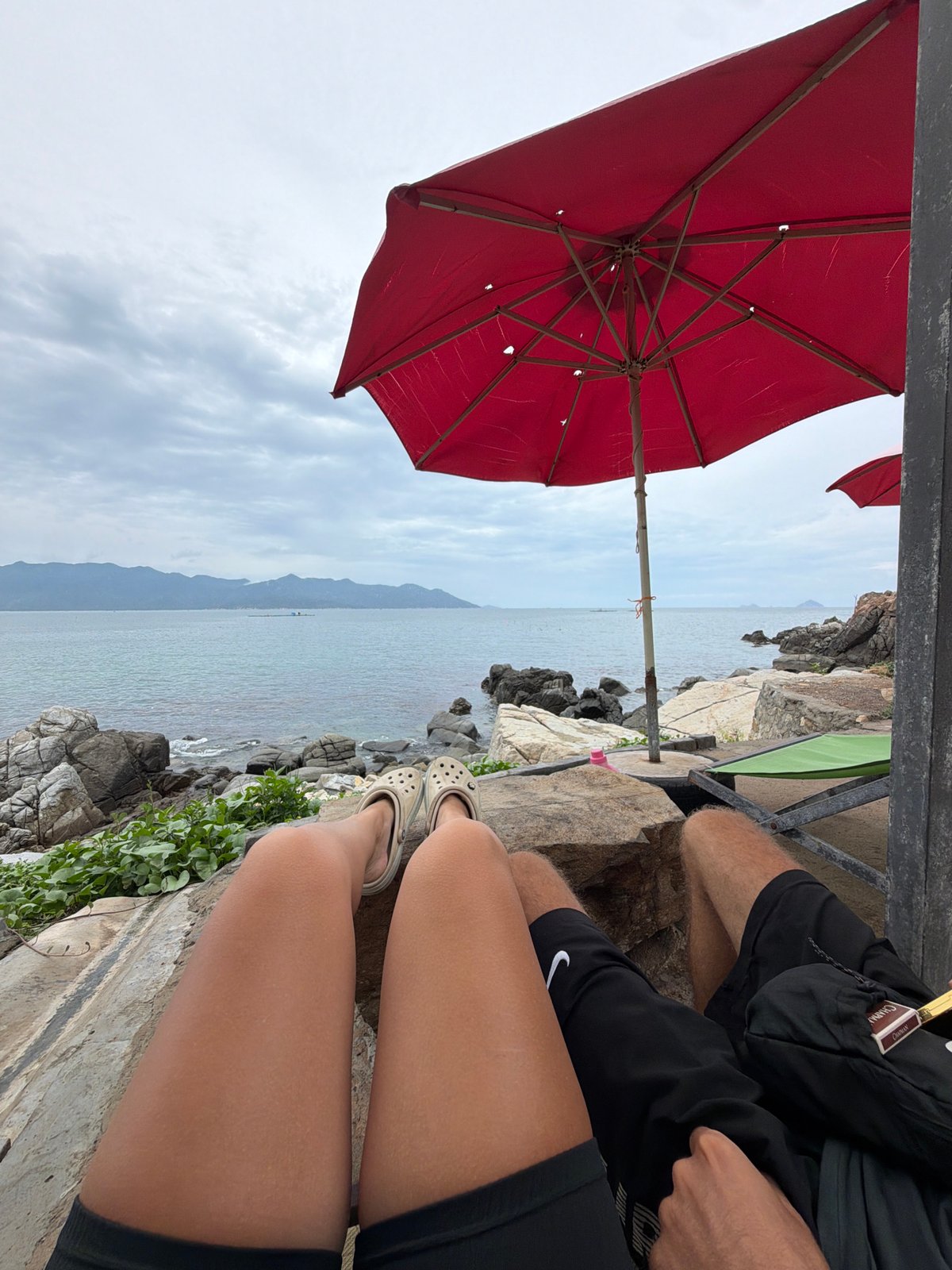 Quiet coastal moments captured in Vĩnh Lương, Vietnam